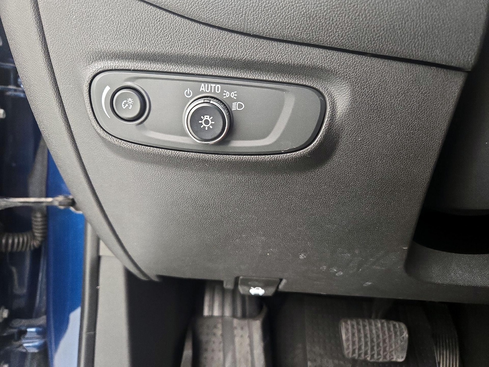 2020 Chevrolet Equinox LT - Photo 14