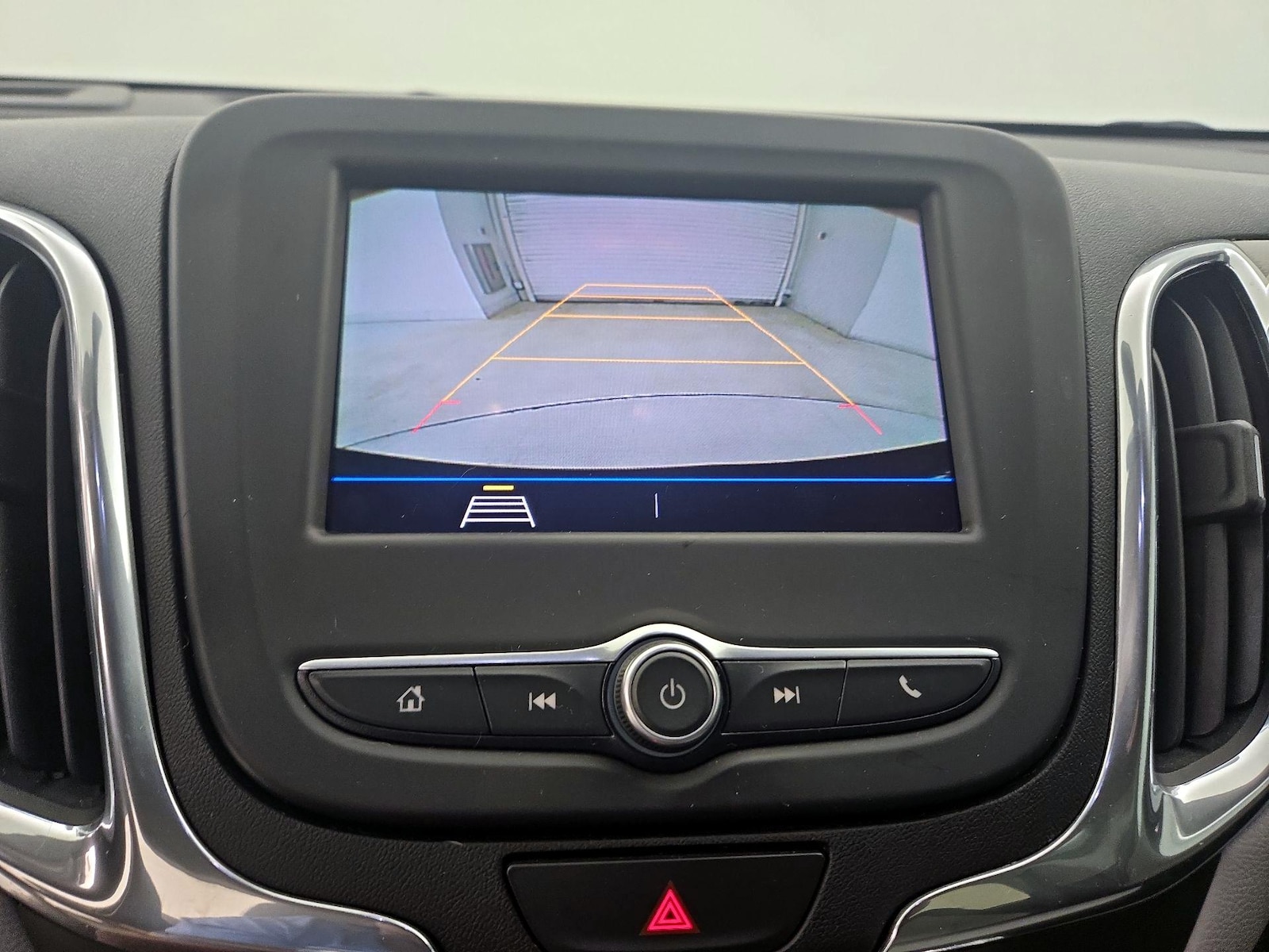 2020 Chevrolet Equinox LT - Photo 15