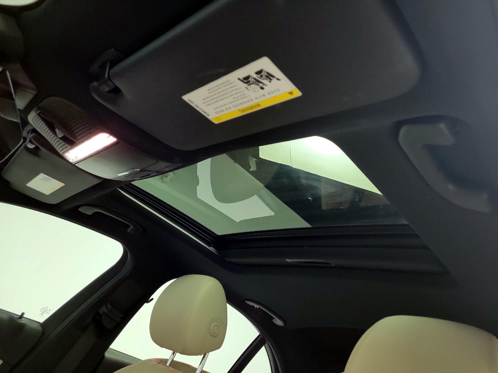 Sunroof(s) & Overhead Airbags
