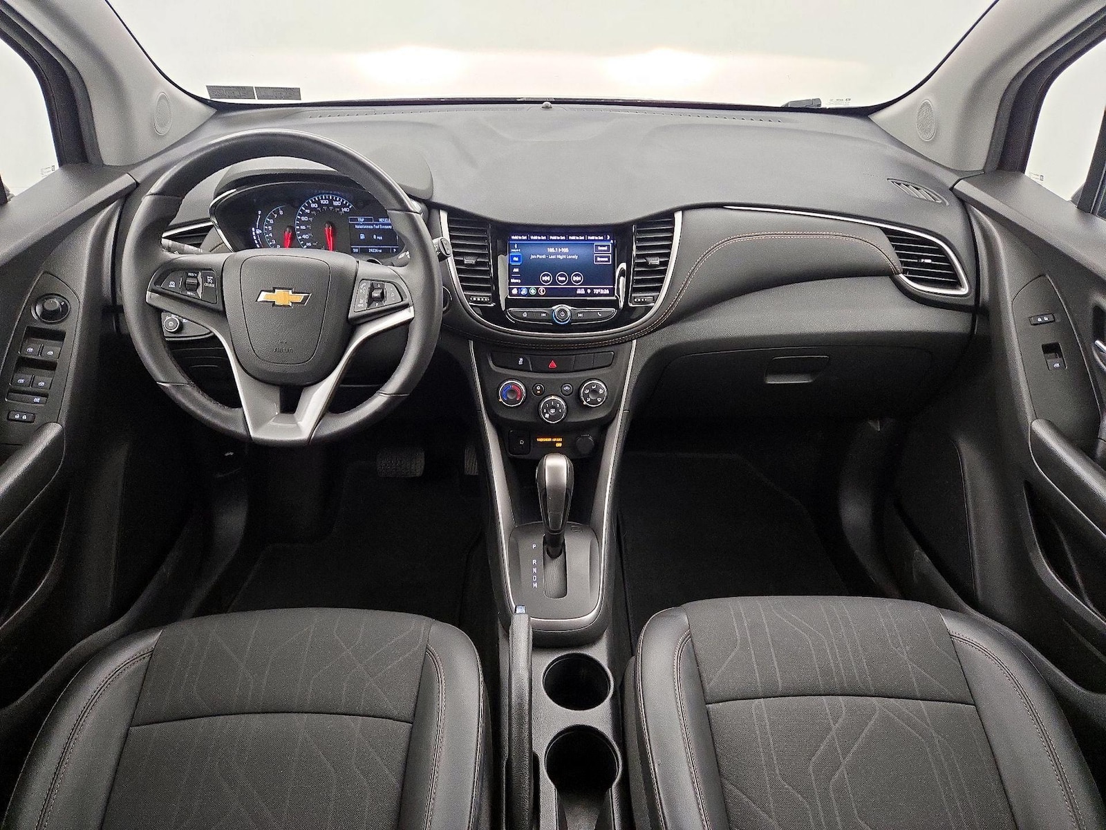 2022 Chevrolet Trax LT - Photo 10