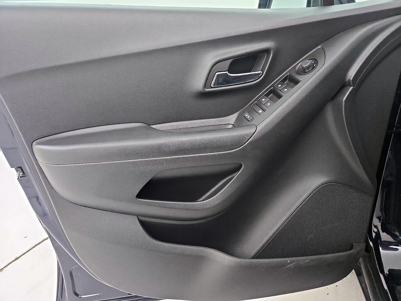 2022 Chevrolet Trax LT - Photo 13