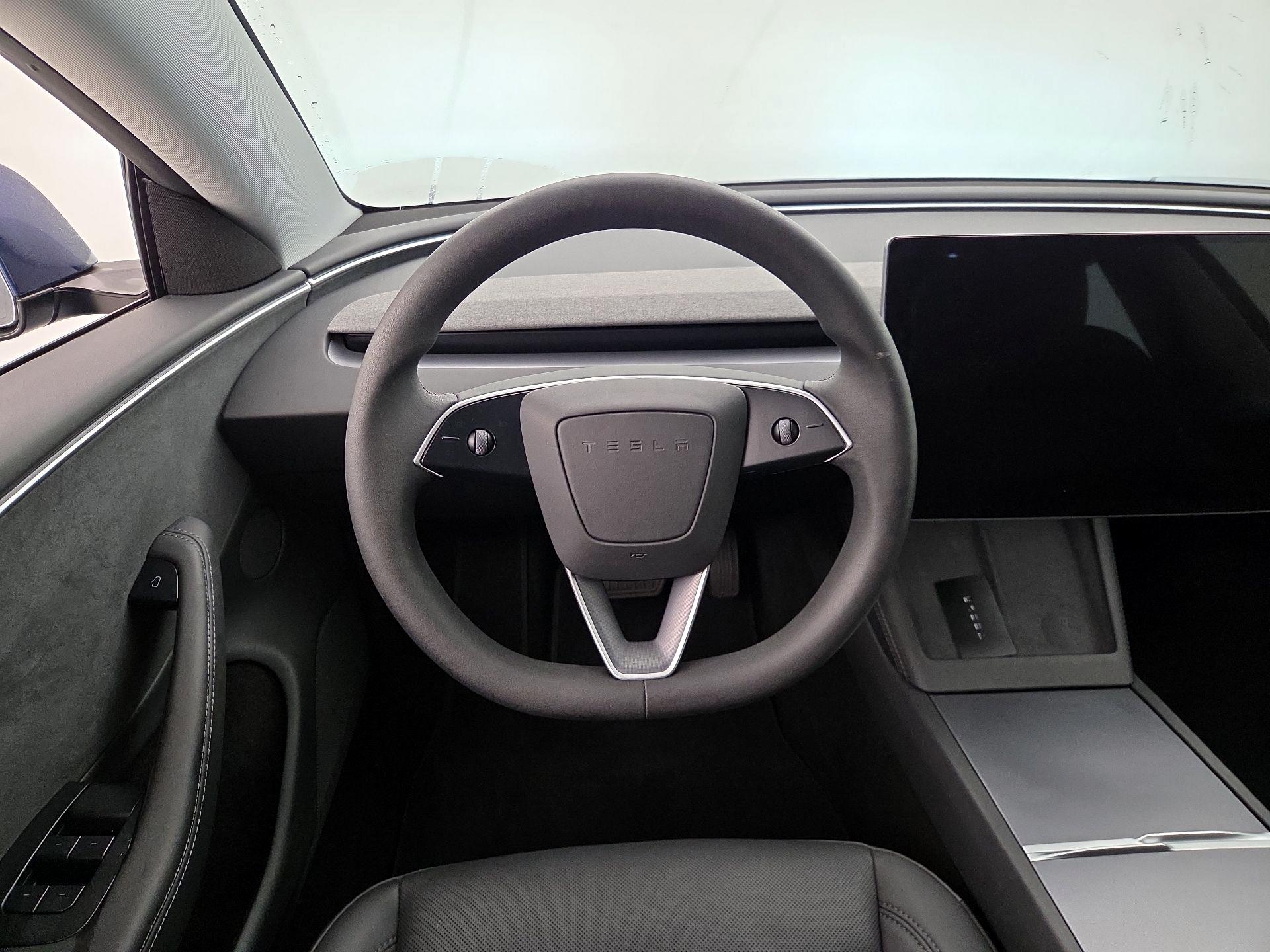 Thumbnail: 2024 Tesla Model 3 - 10