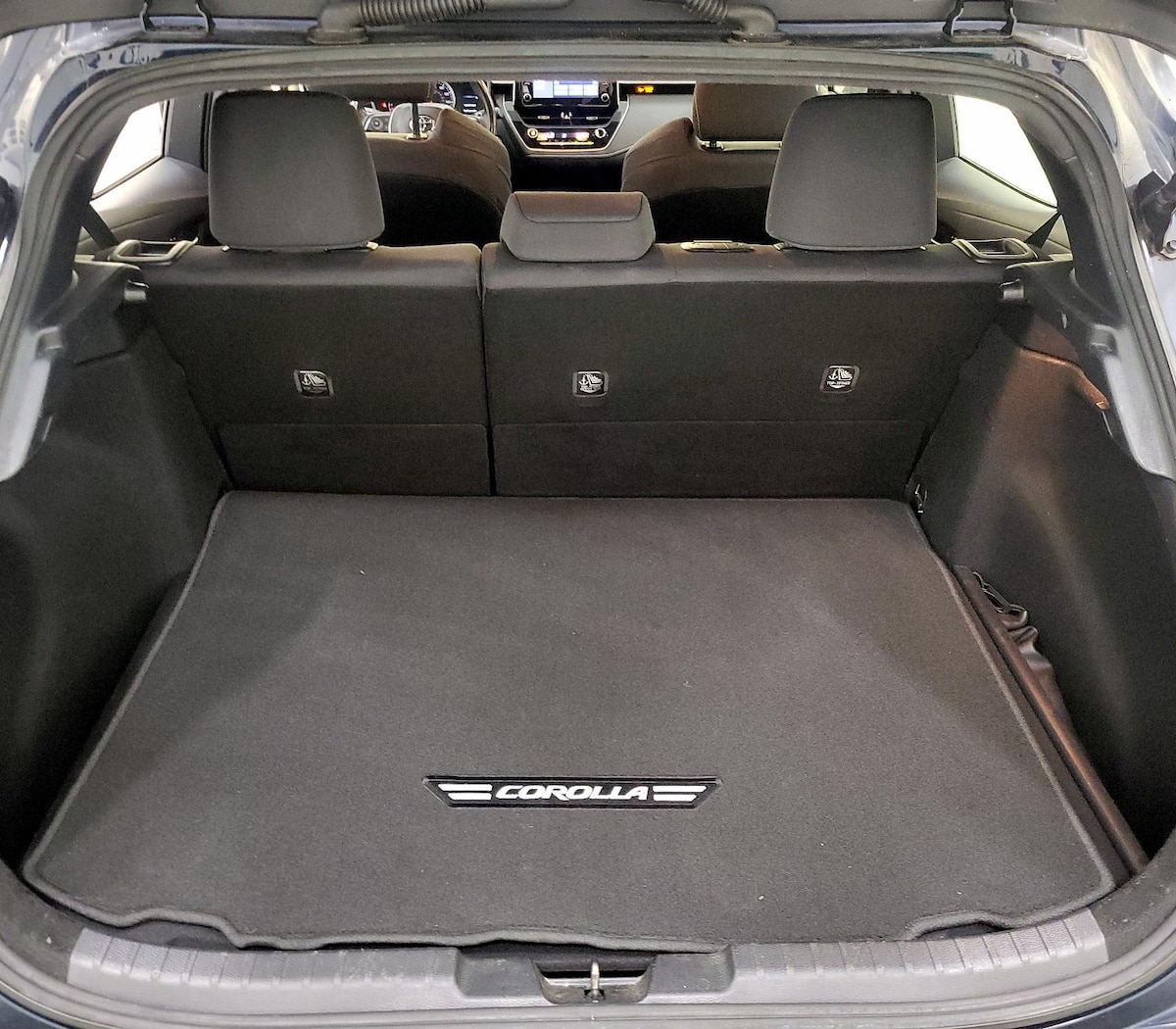 Trunk/Cargo (Seats Up)