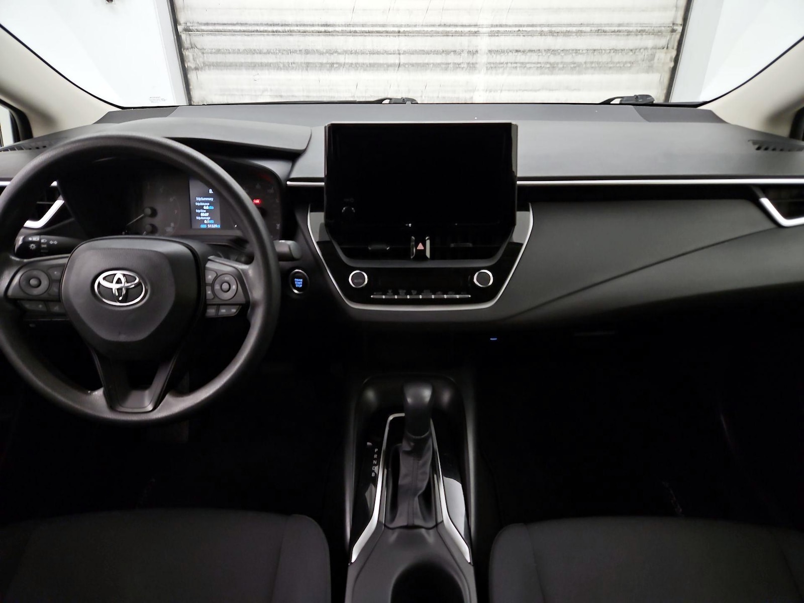 2023 Toyota Corolla LE - Photo 10