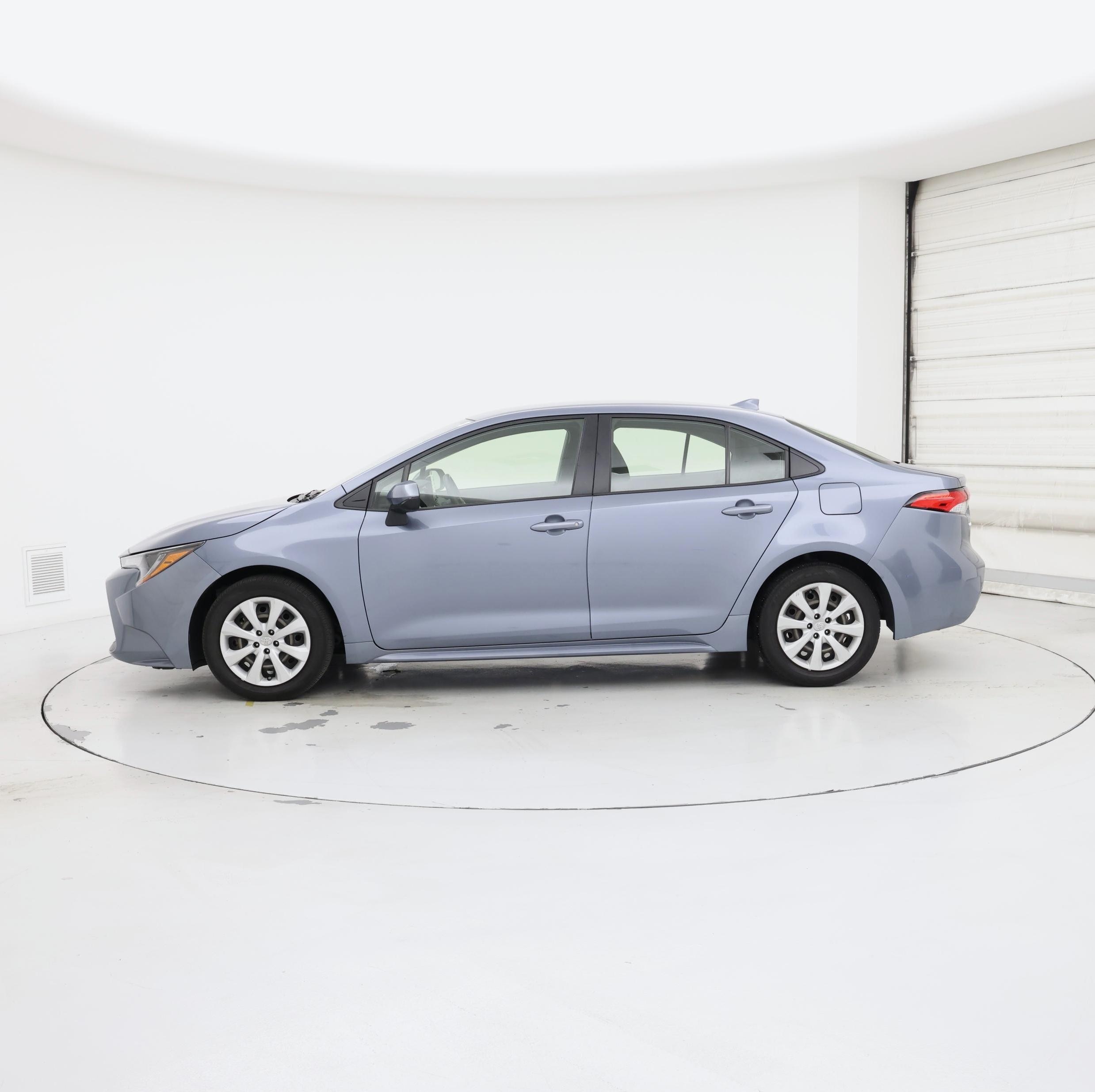 Thumbnail: 2022 Toyota Corolla - 3
