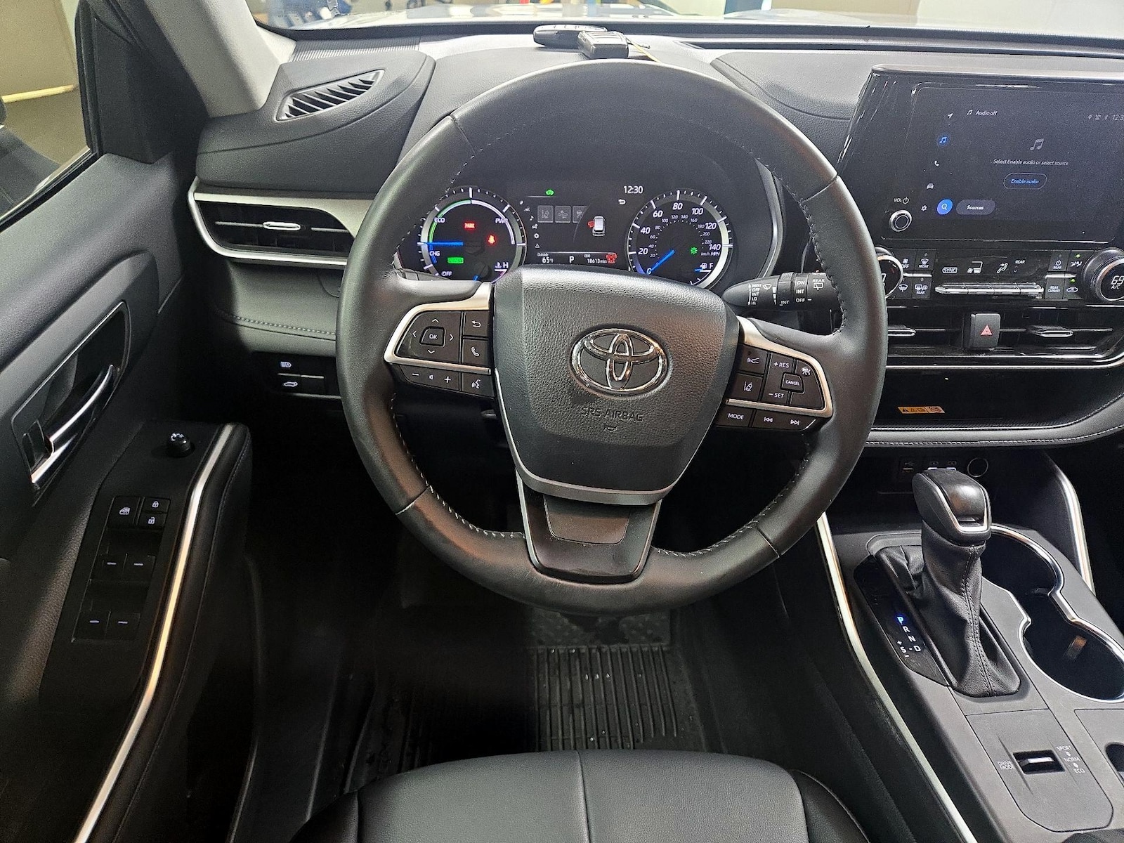 2024 Toyota Highlander XLE - Photo 11