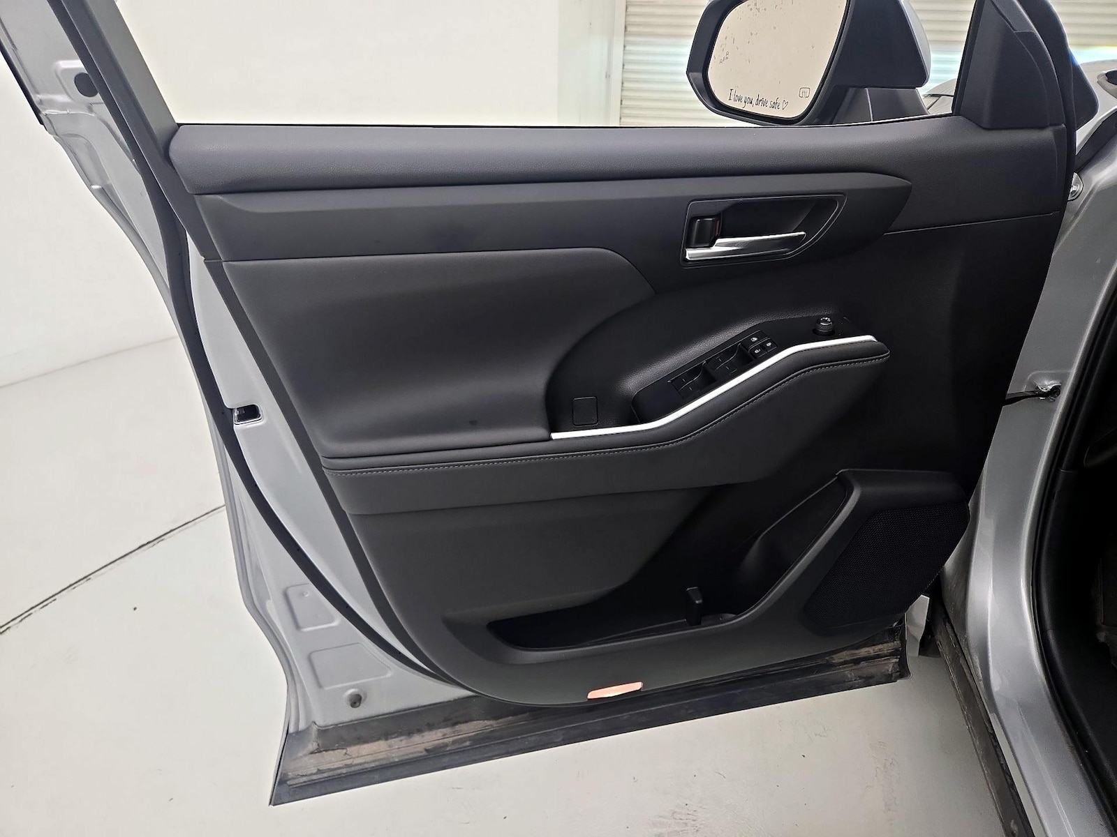 2024 Toyota Highlander XLE - Photo 13