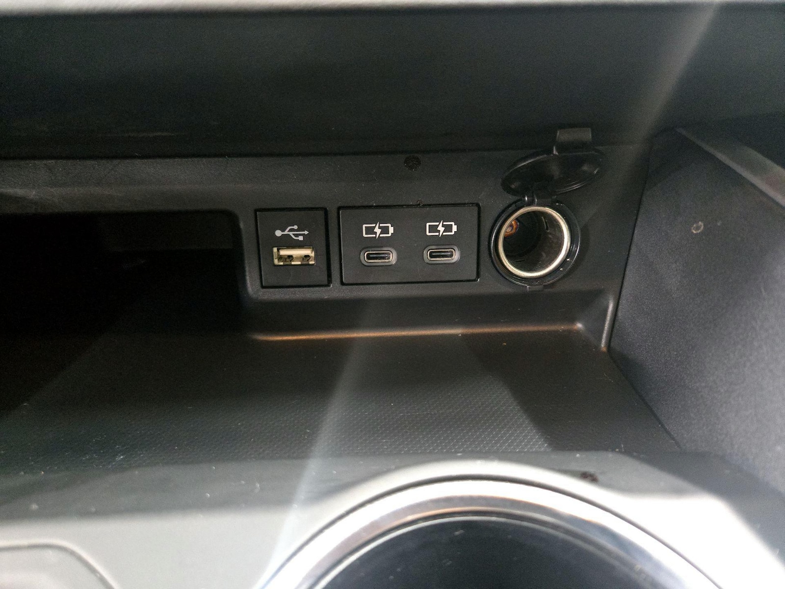 2024 Toyota Highlander XLE - Photo 19