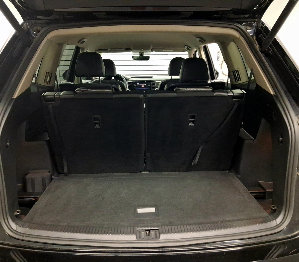 Trunk/Cargo (Seats Up)