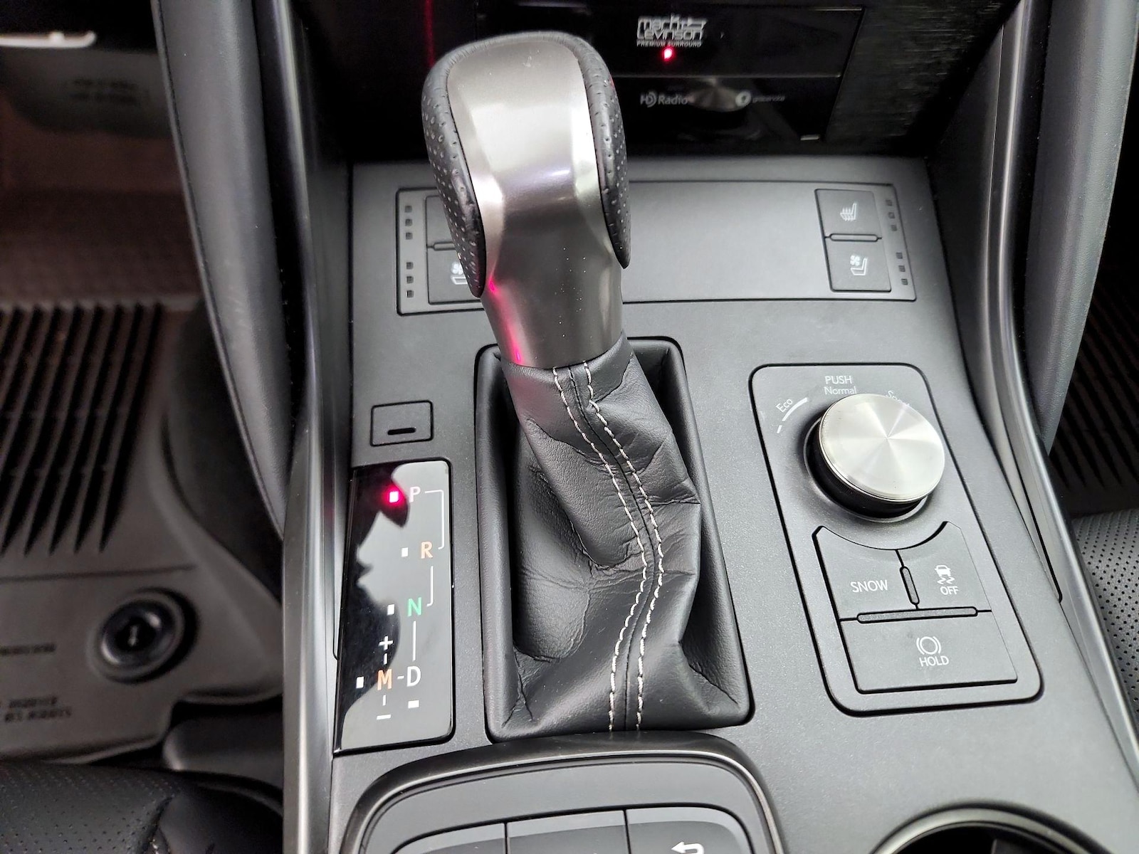 2024 Lexus IS 350 F SPORT - Photo 19