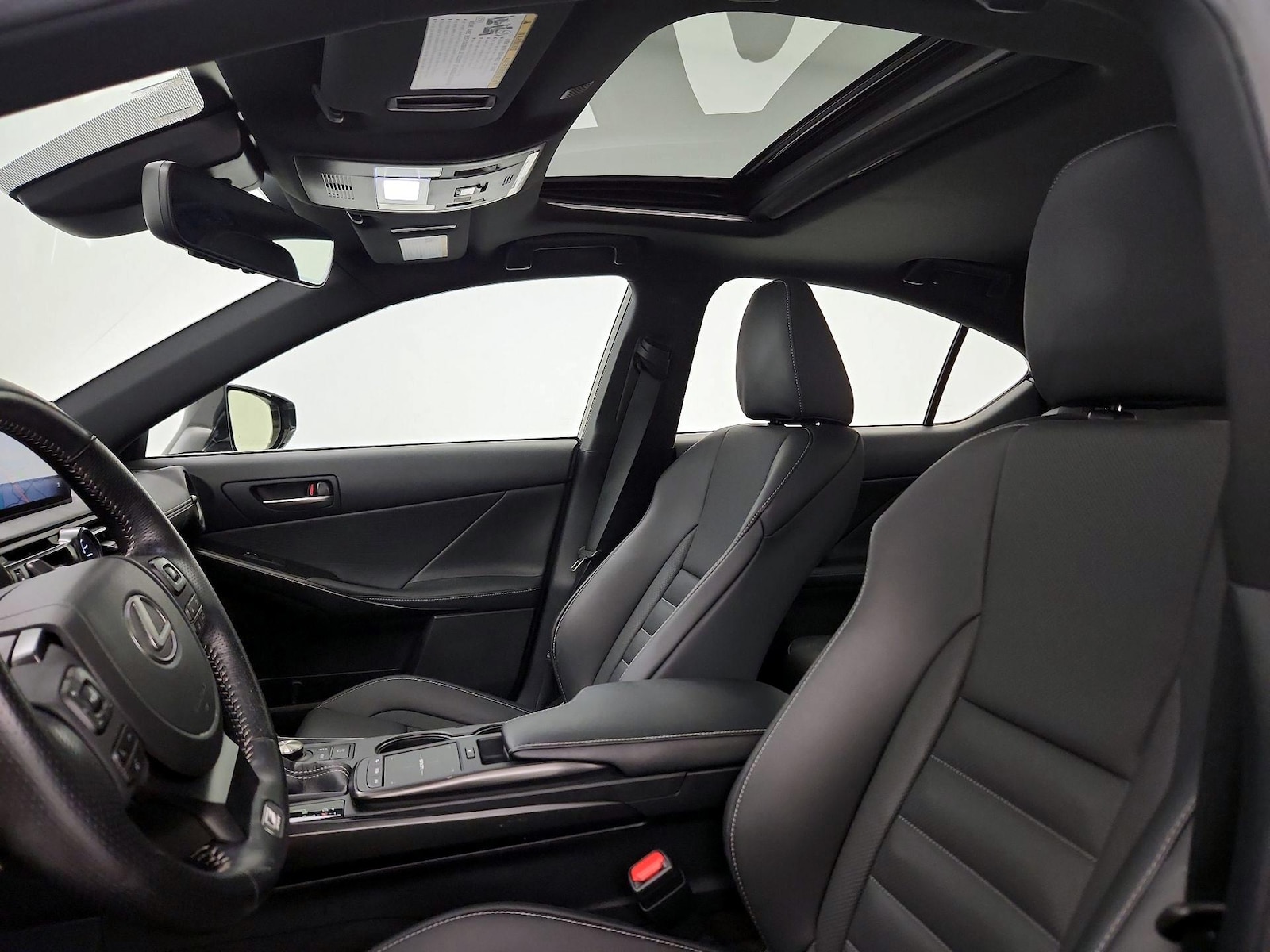 2024 Lexus IS 350 F SPORT - Photo 21