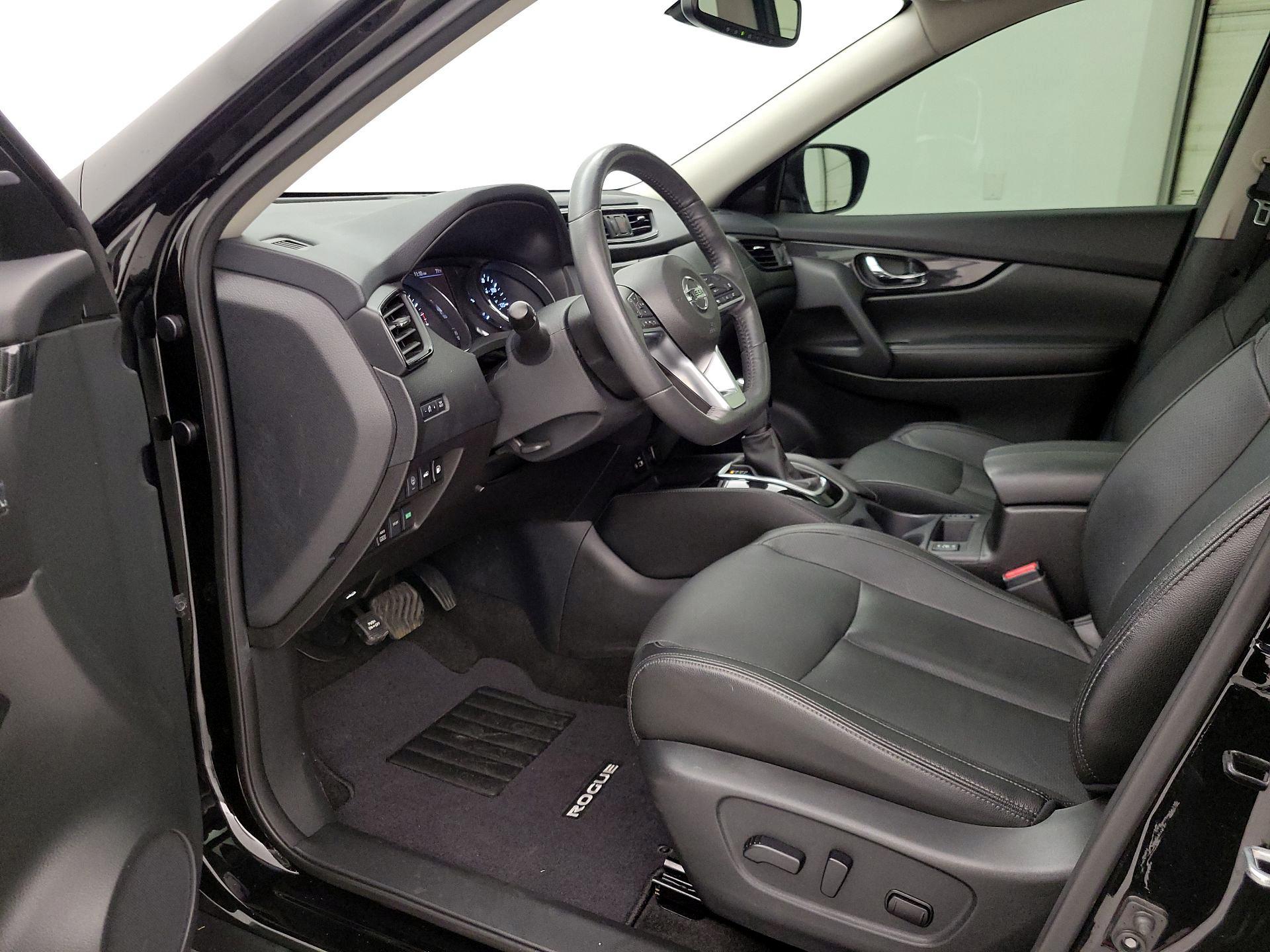 Thumbnail: 2018 Nissan Rogue - 11