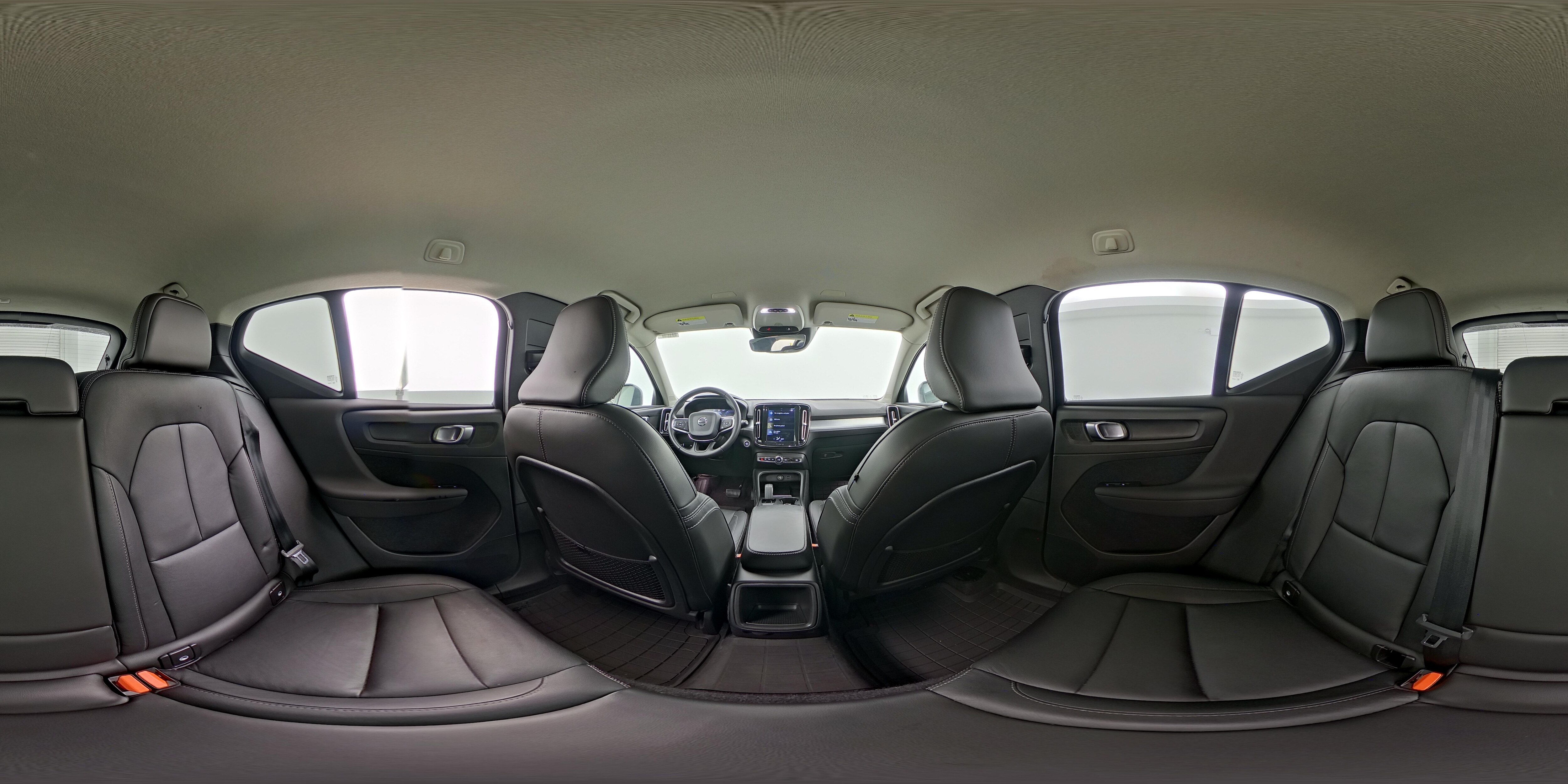 2020 Volvo XC40 Momentum - Photo 26