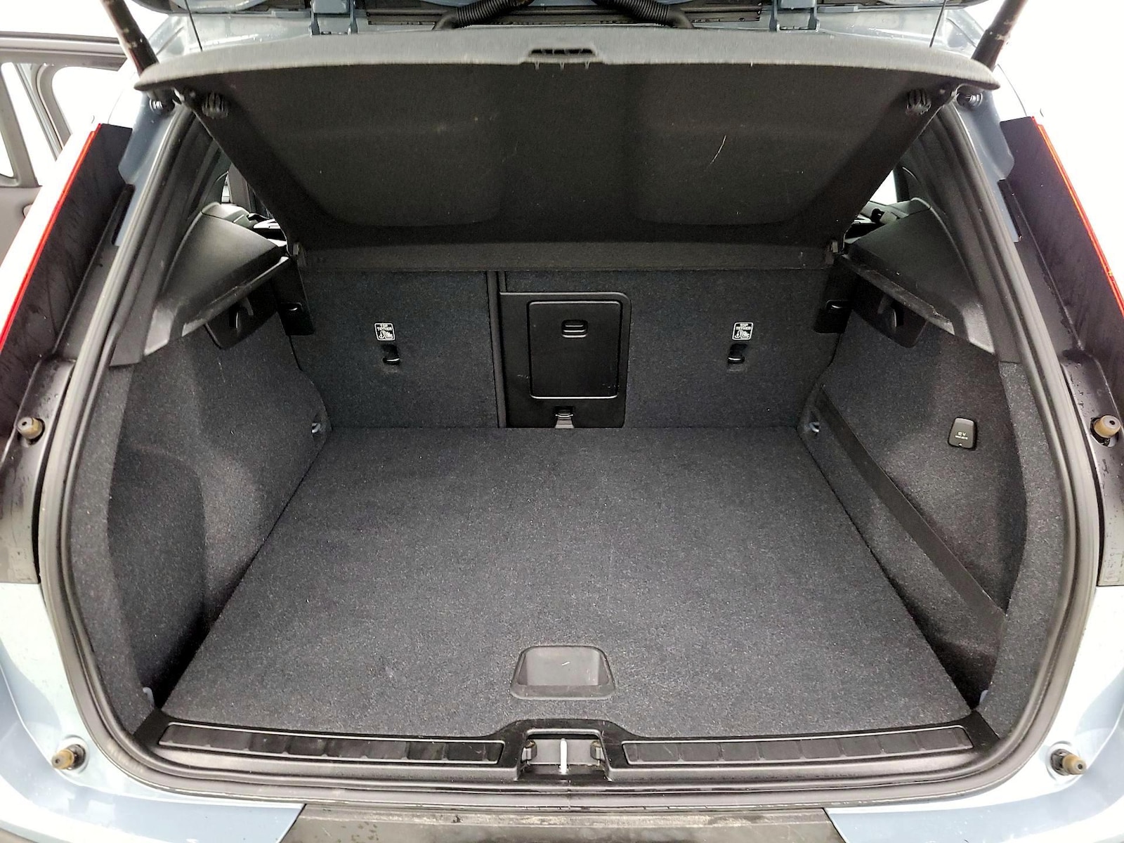 2020 Volvo XC40 Momentum - Photo 22