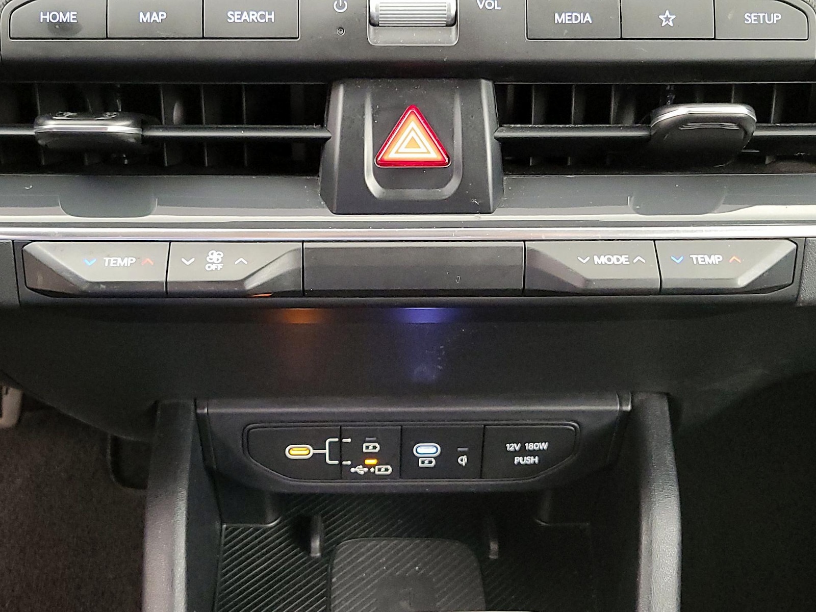 2025 Kia K4 EX - Photo 17
