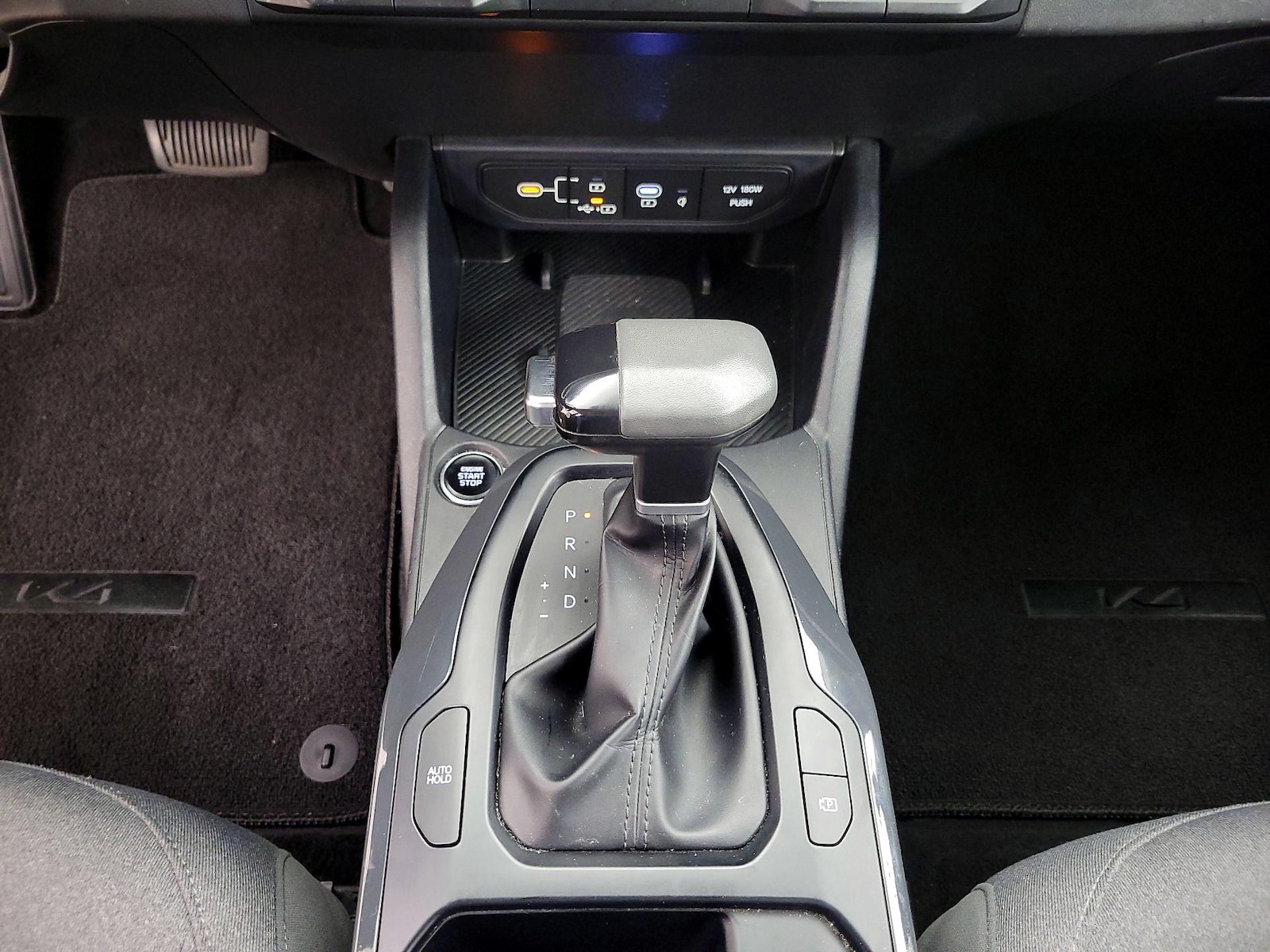 2025 Kia K4 EX - Photo 18