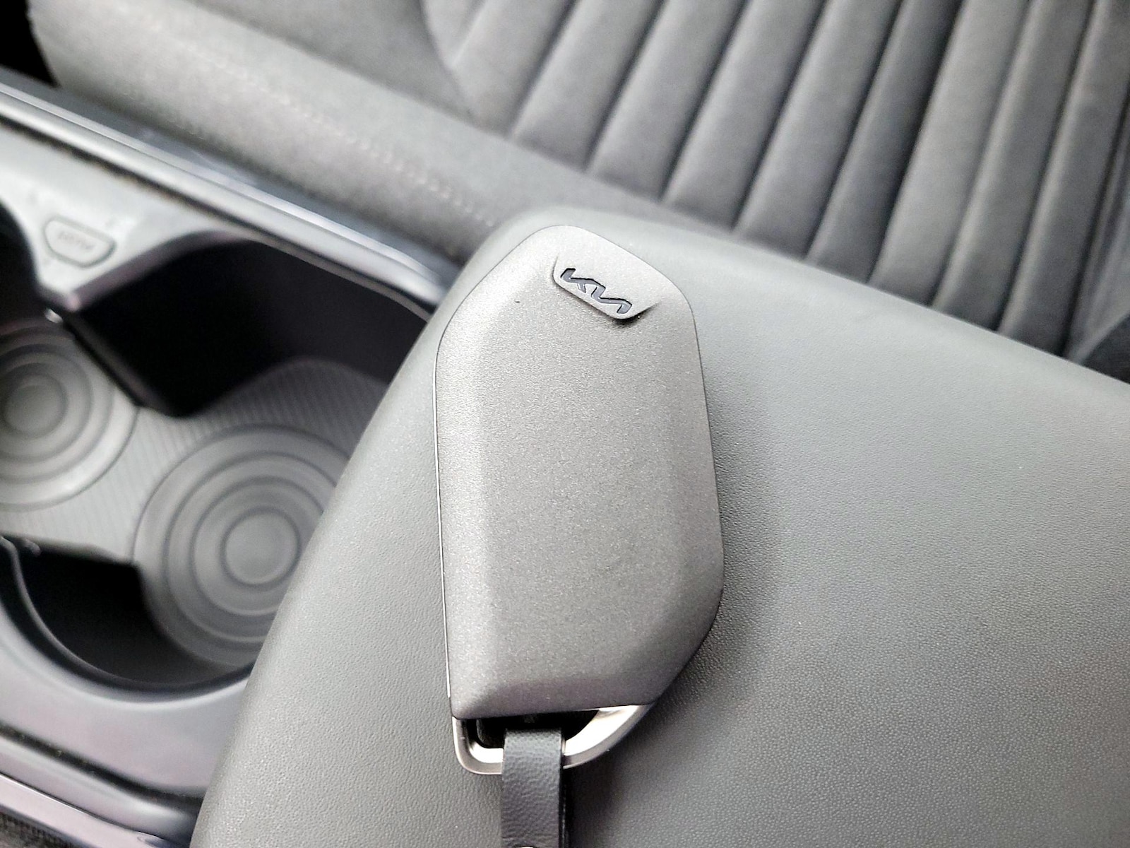 2025 Kia K4 EX - Photo 23