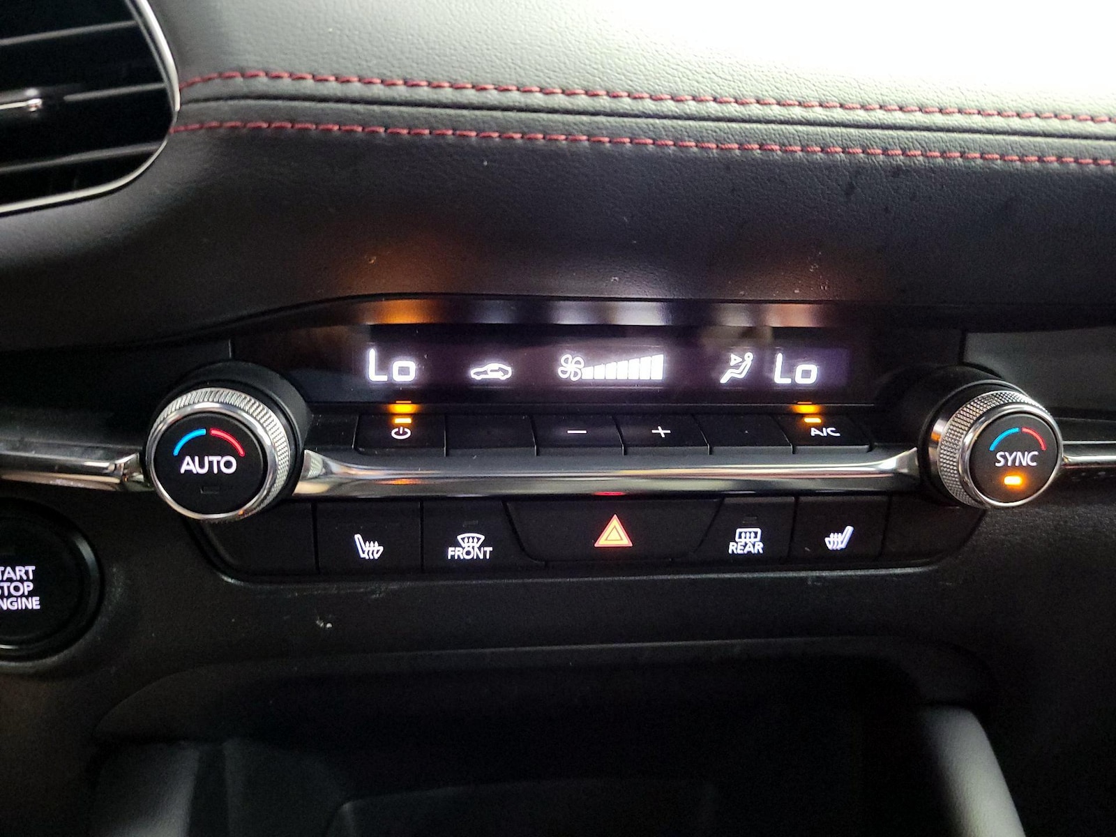 2023 Mazda Mazda3 Carbon Edition - Photo 17