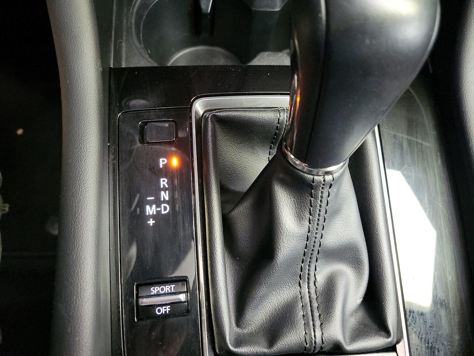 2023 Mazda Mazda3 Carbon Edition - Photo 18