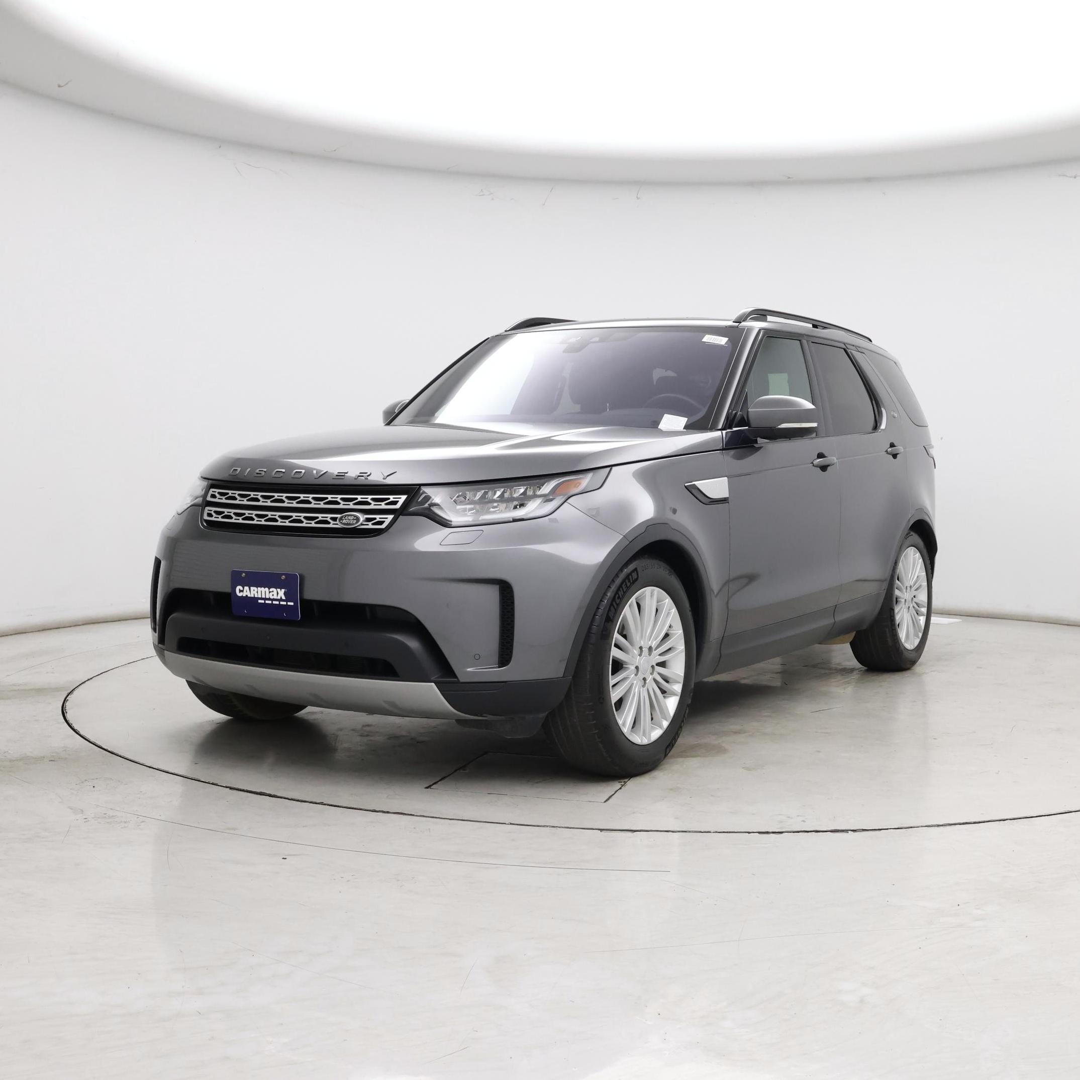 Thumbnail: 2018 Land Rover Discovery - 4