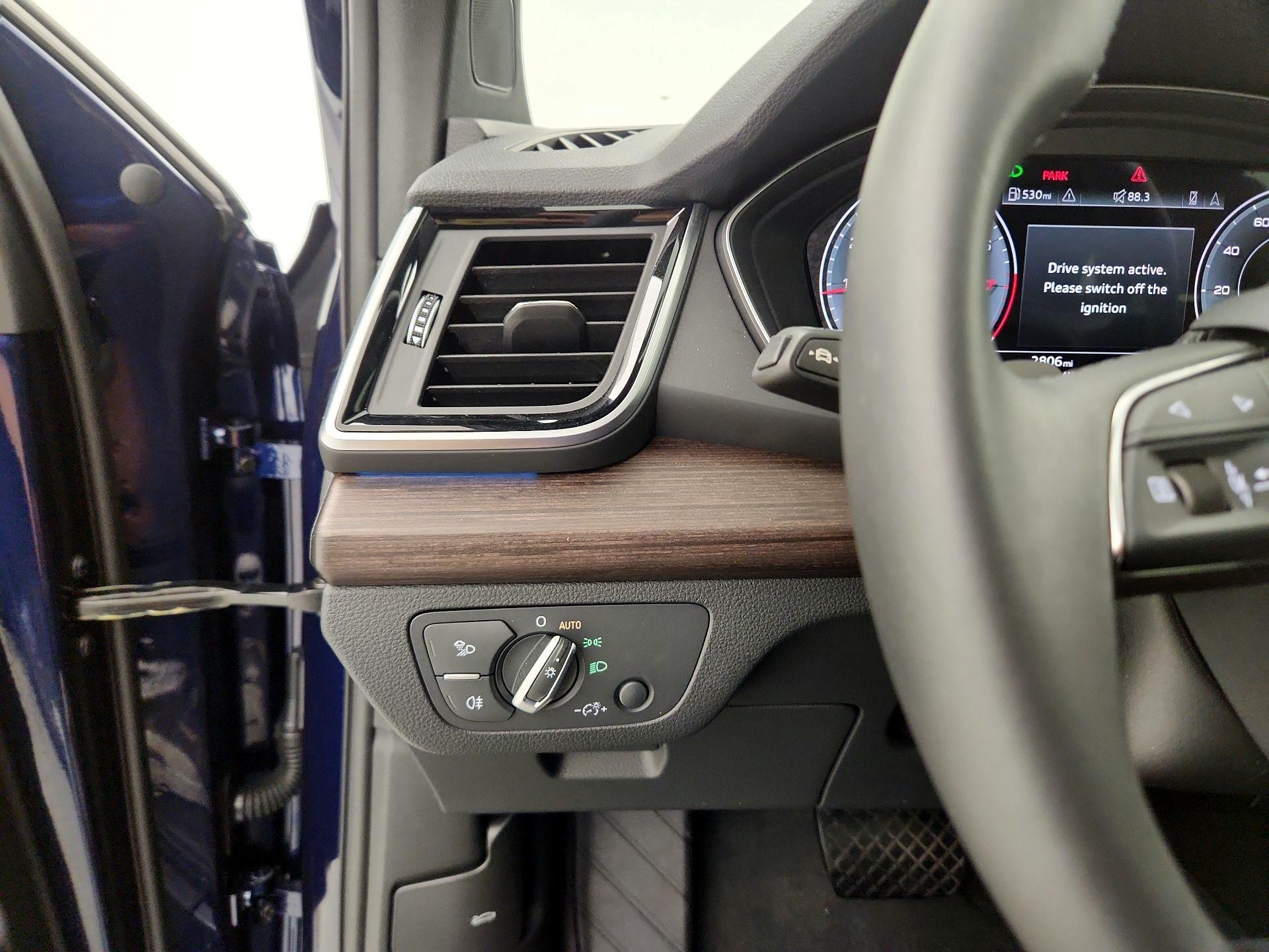Thumbnail: 2025 Audi Q5 - 13