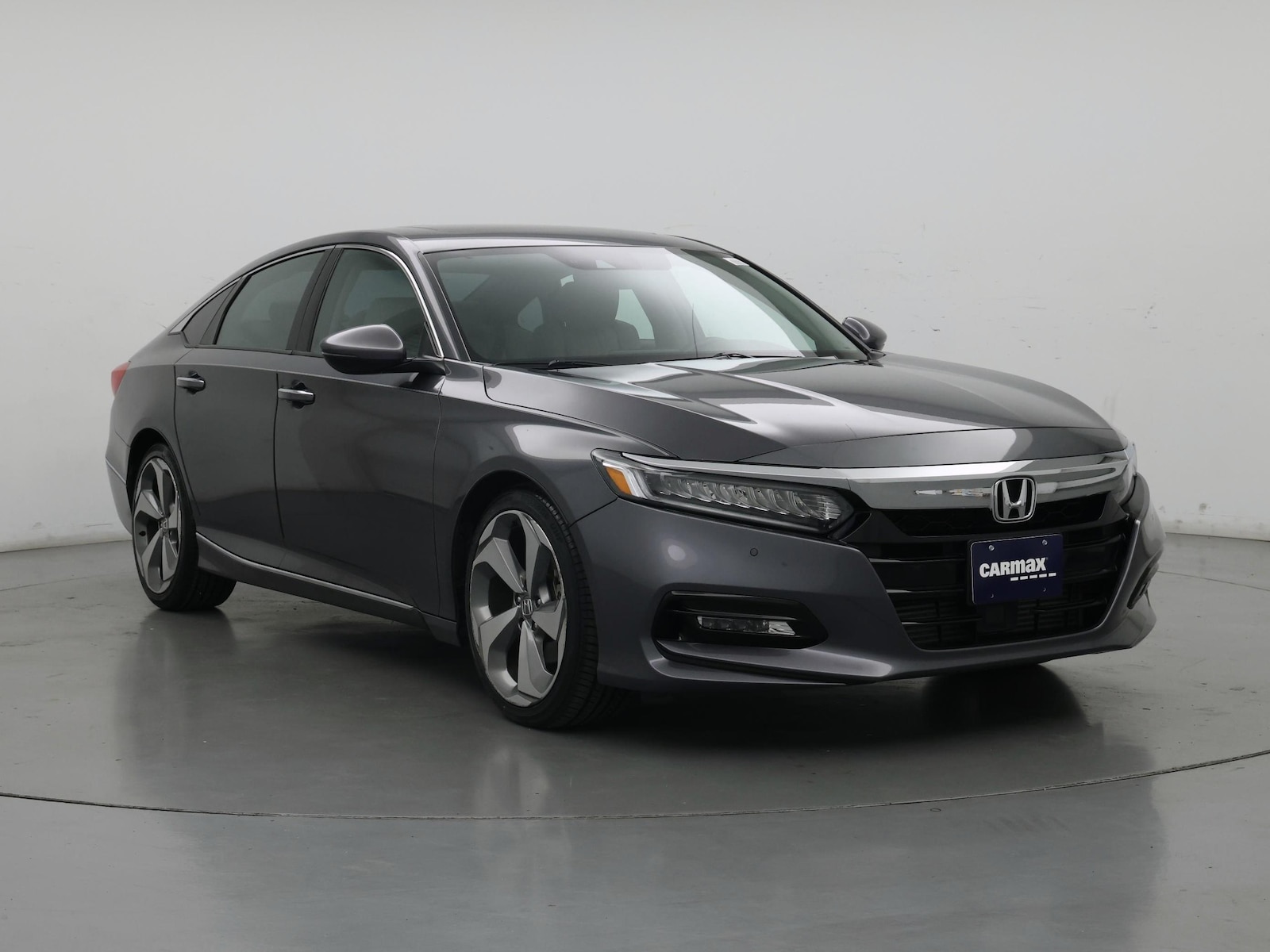 2018 Honda Accord Touring - Photo 2