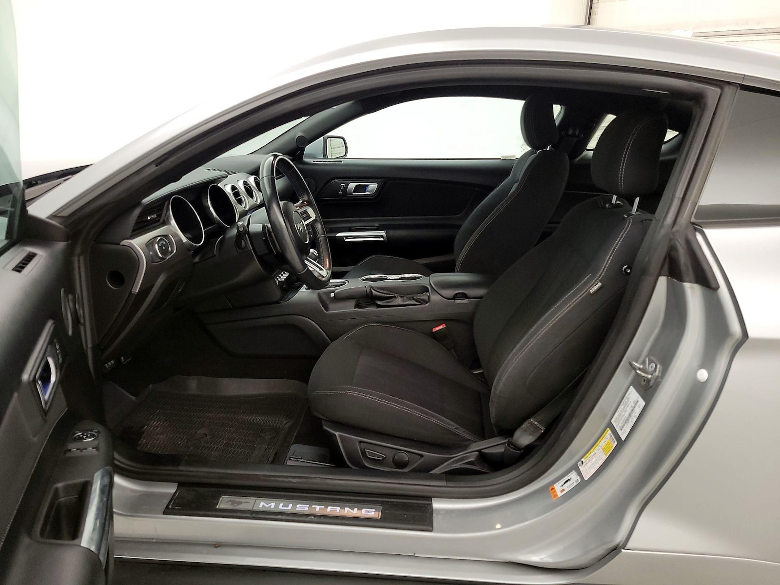Power Seat(s) & Side Airbags