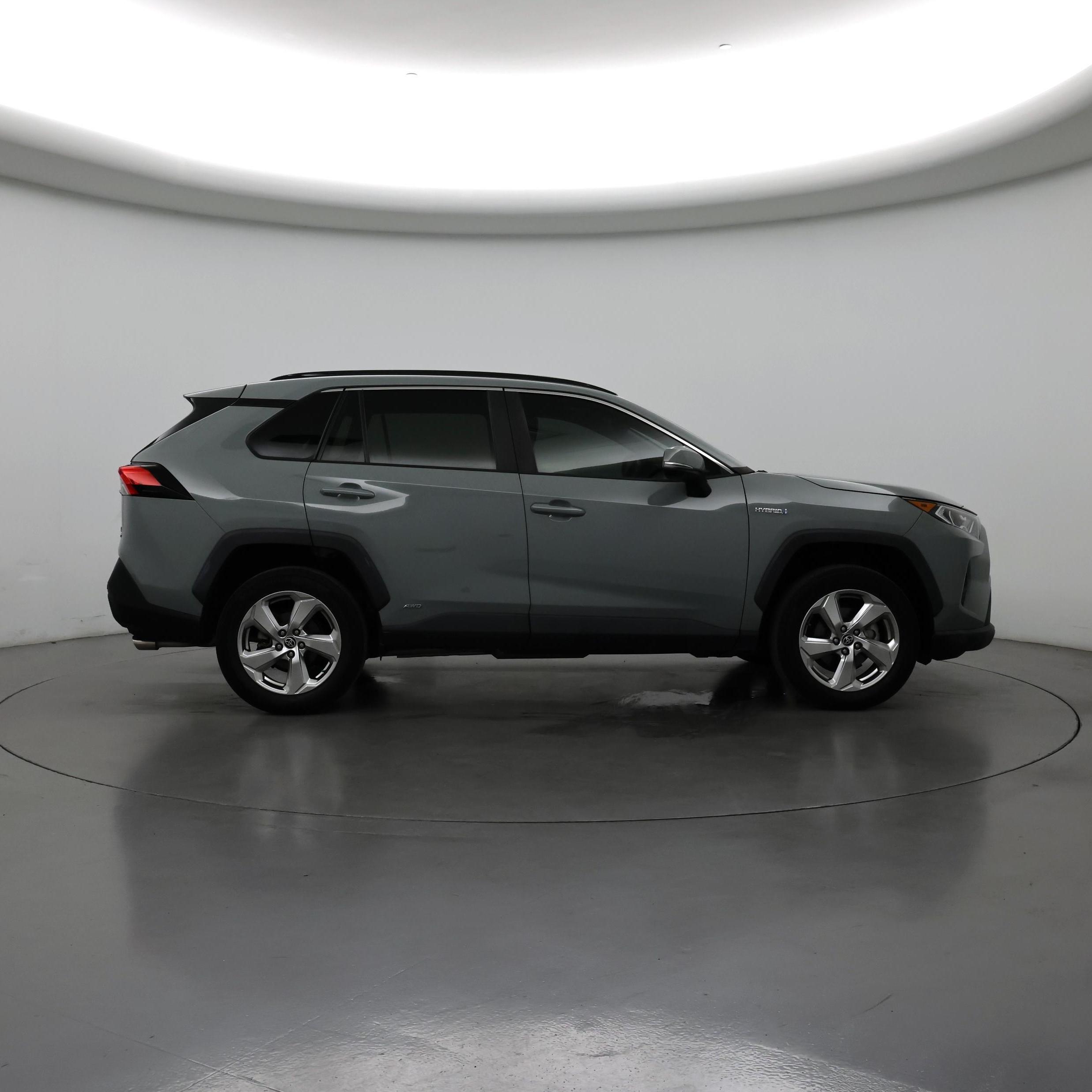 Thumbnail: 2021 Toyota RAV4 - 7