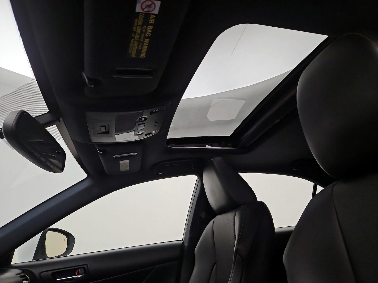 Sunroof(s) & Overhead Airbags