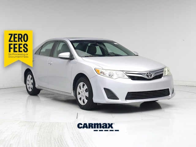 Silver 2014 Toyota Camry Sedan Front-Wheel Drive Automatic