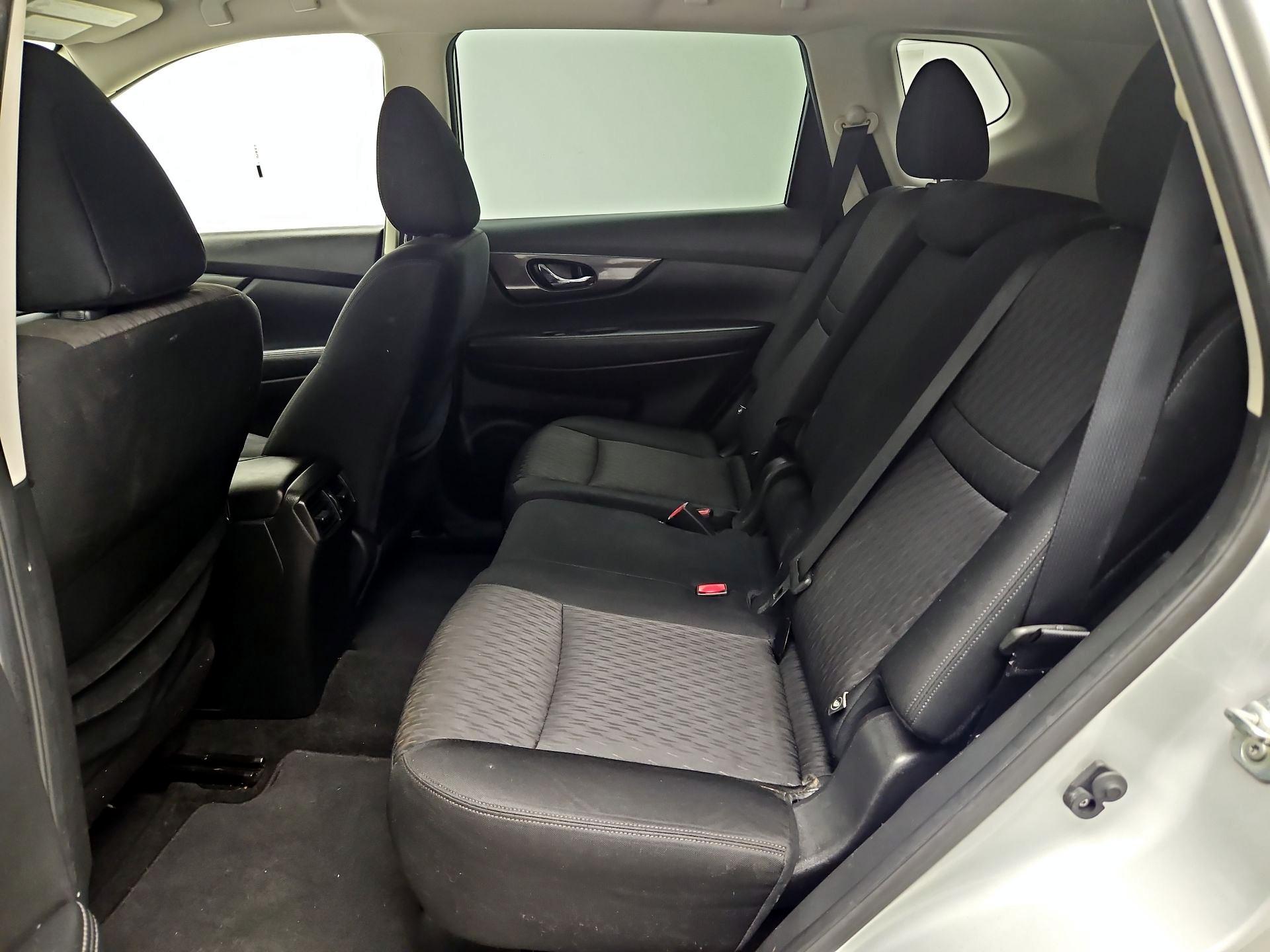 Thumbnail: 2019 Nissan Rogue - 19