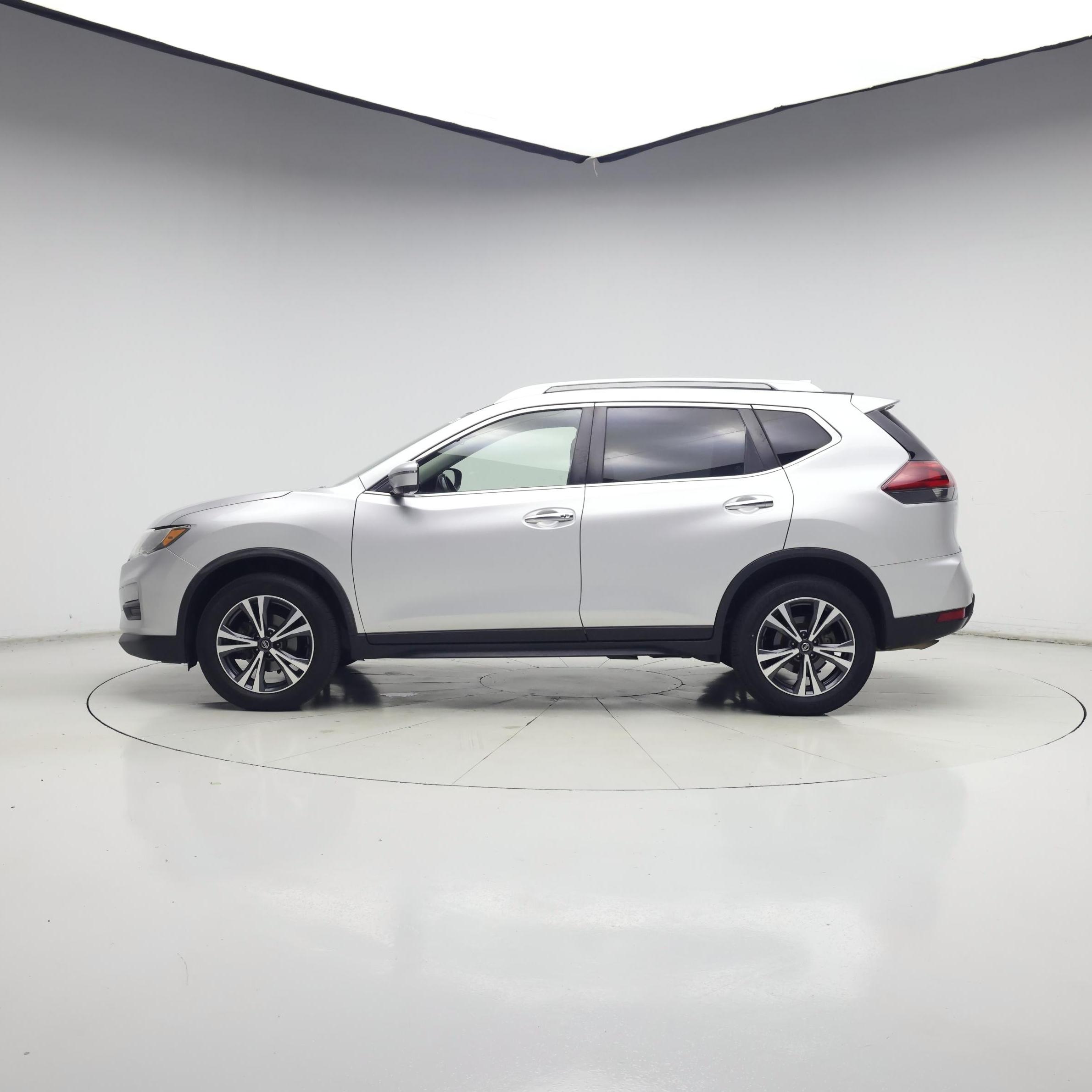 Thumbnail: 2019 Nissan Rogue - 3