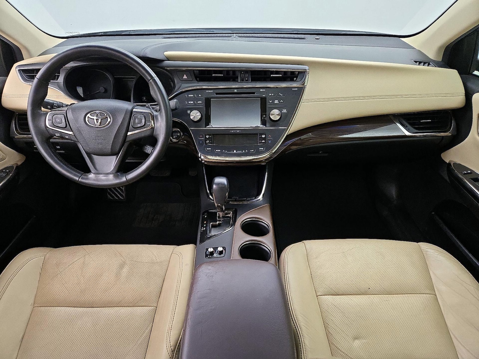 2015 Toyota Avalon Limited - Photo 10