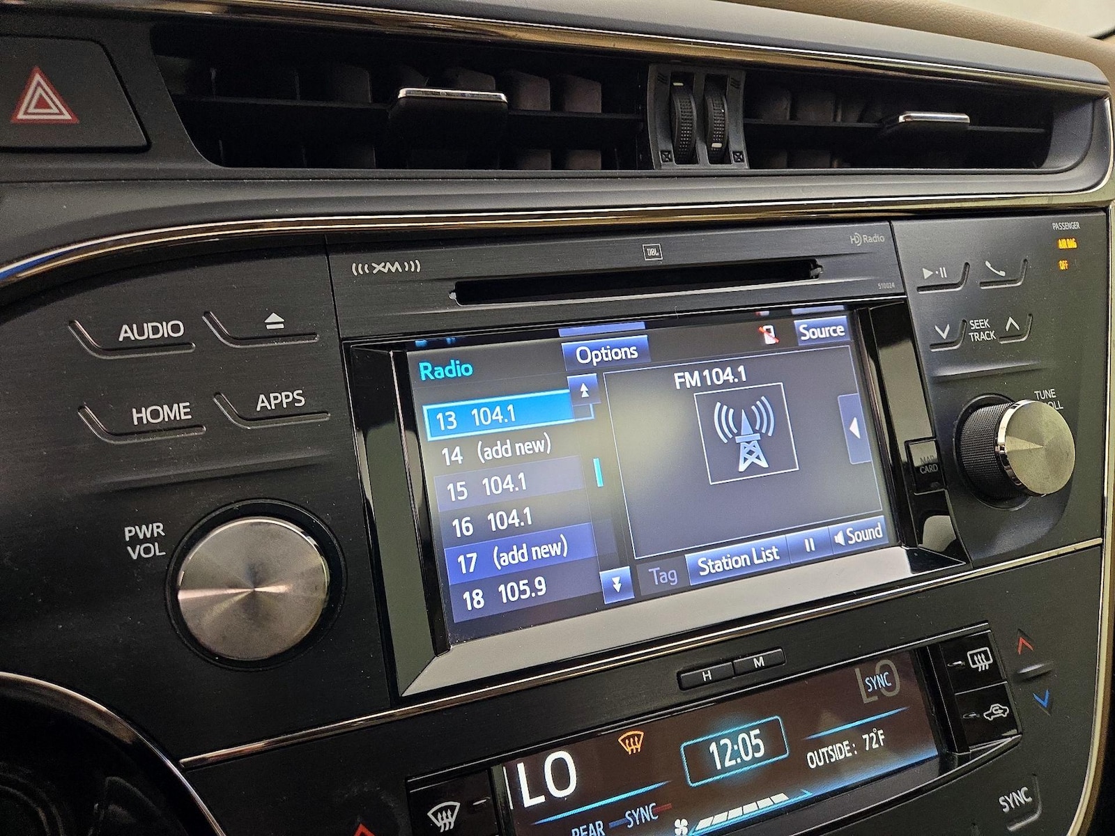 2015 Toyota Avalon Limited - Photo 16