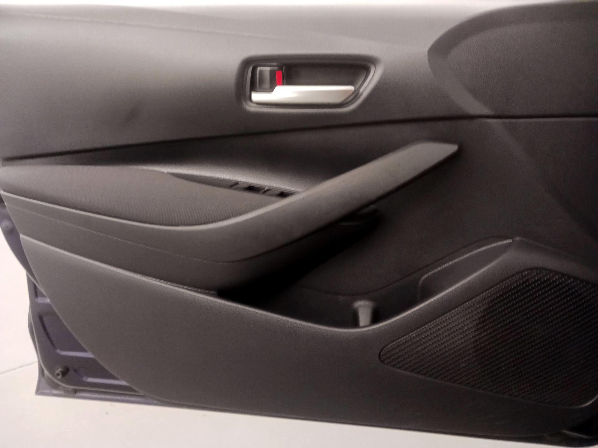 Thumbnail: 2020 Toyota Corolla - 12