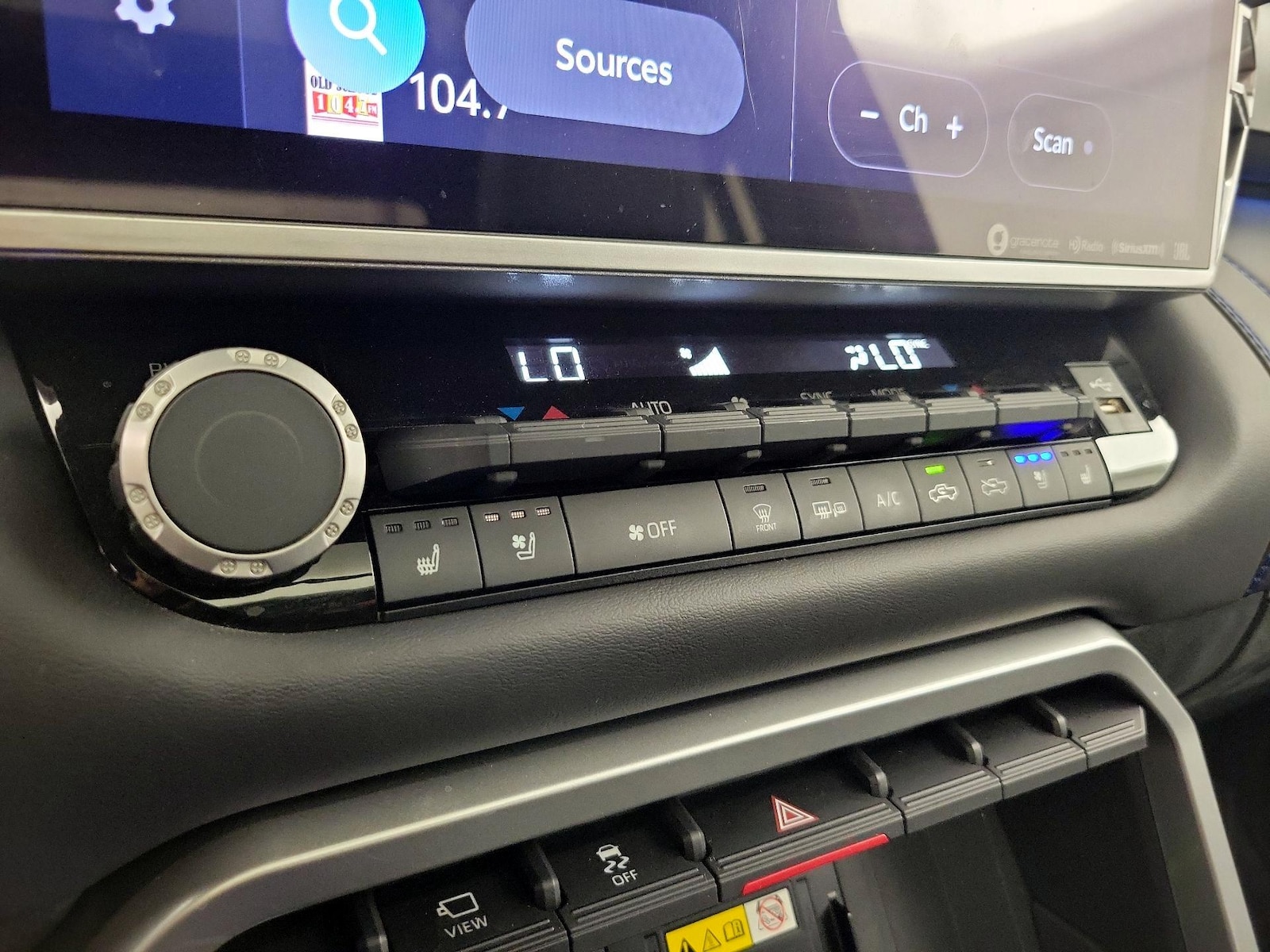 2023 Toyota Tundra Platinum - Photo 17