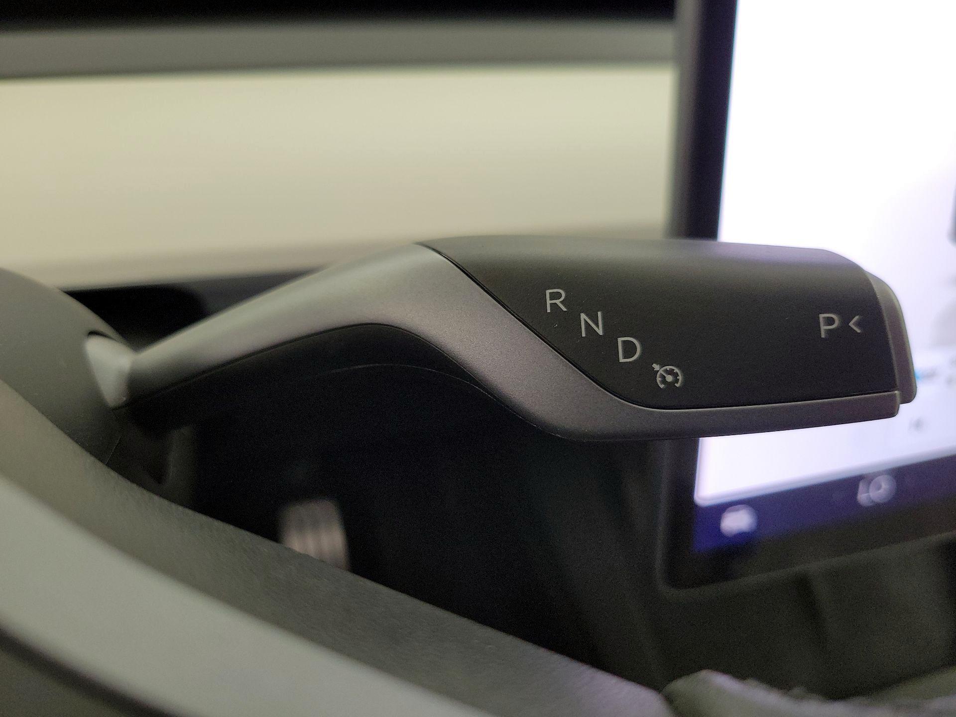 Thumbnail: 2022 Tesla Model Y - 17