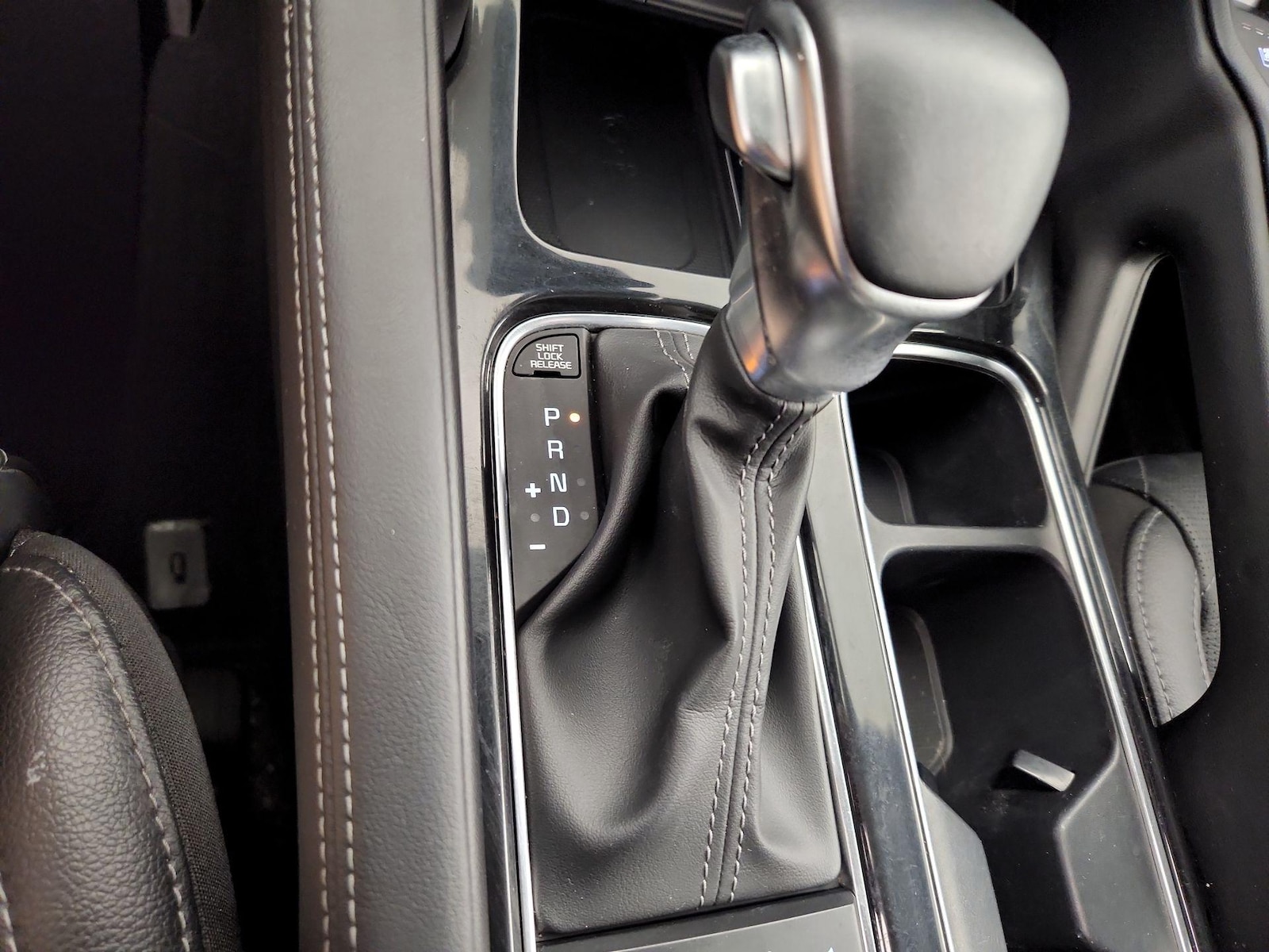 2024 Kia Telluride SX X-Pro - Photo 19