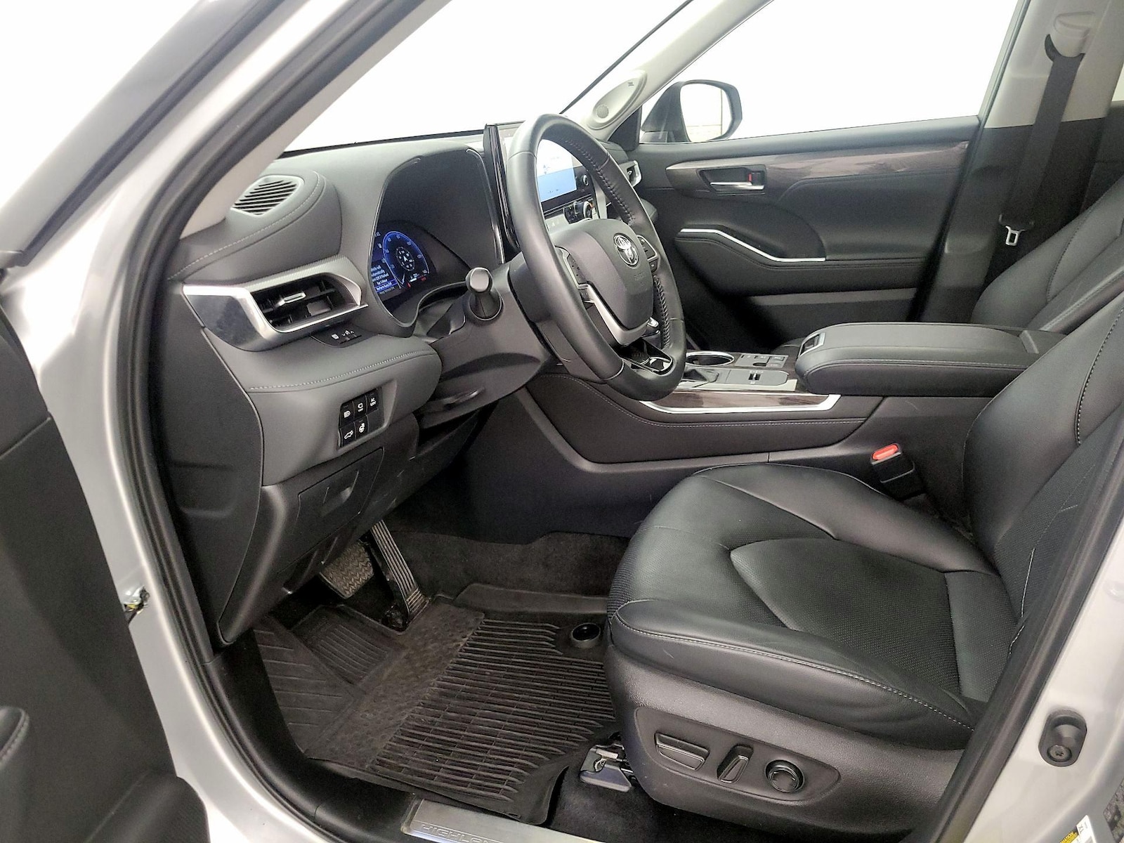 2024 Toyota Highlander Platinum - Photo 12