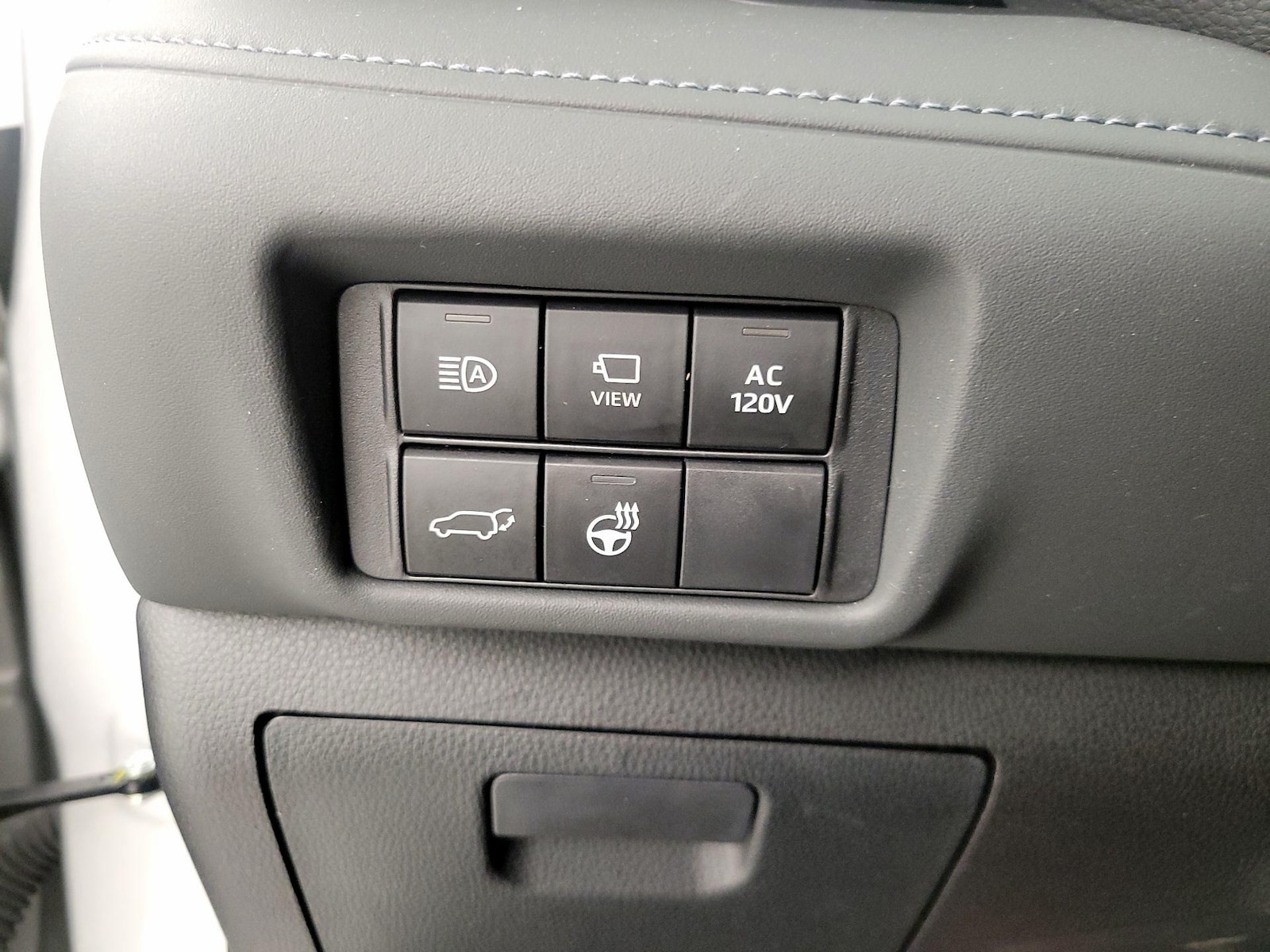 2024 Toyota Highlander Platinum - Photo 14