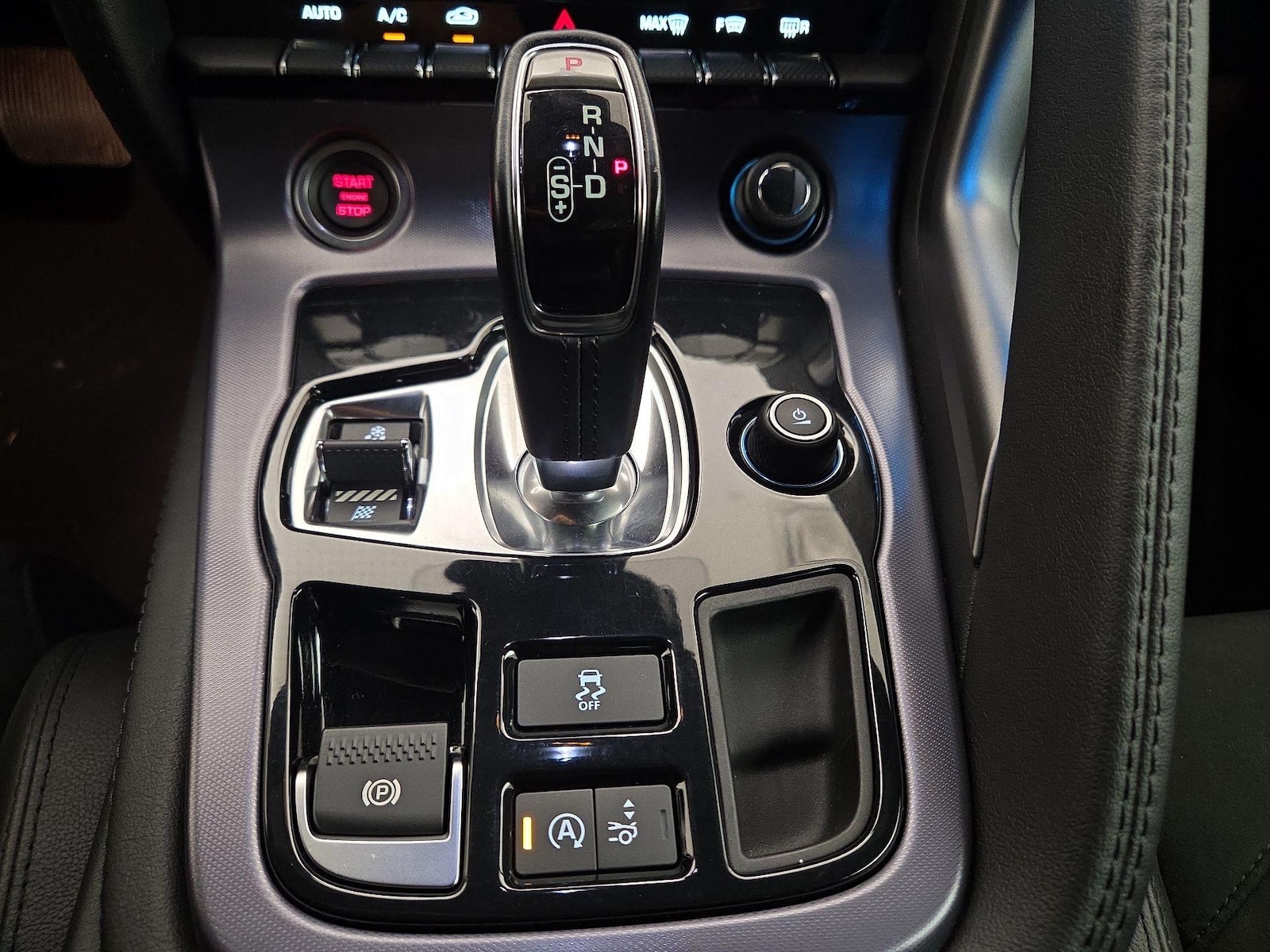 2018 Jaguar F-TYPE Base - Photo 19