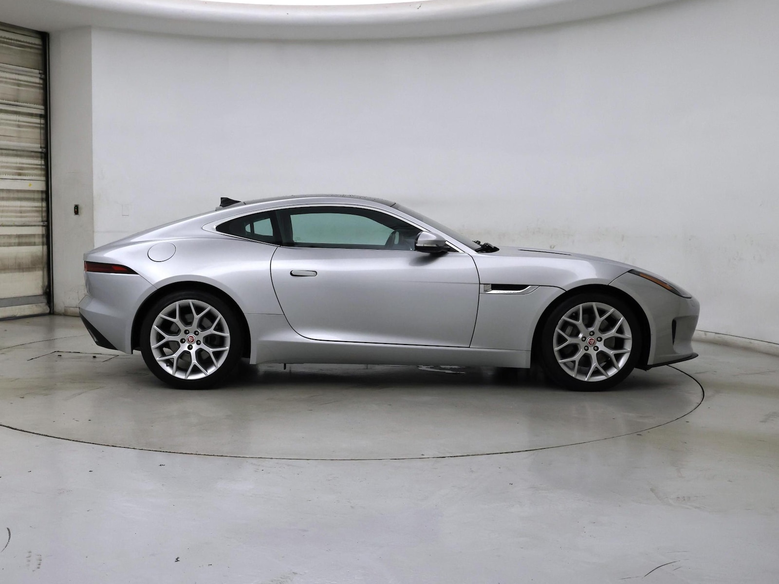 2018 Jaguar F-TYPE Base - Photo 8
