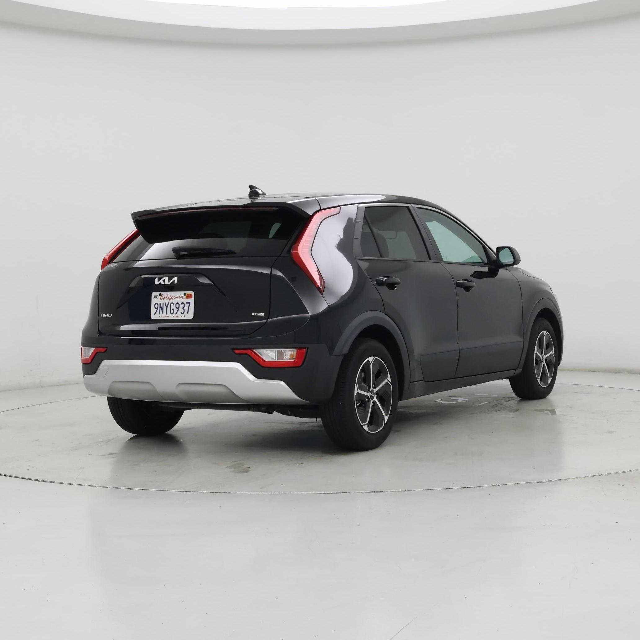 Thumbnail: 2024 Kia Niro - 8