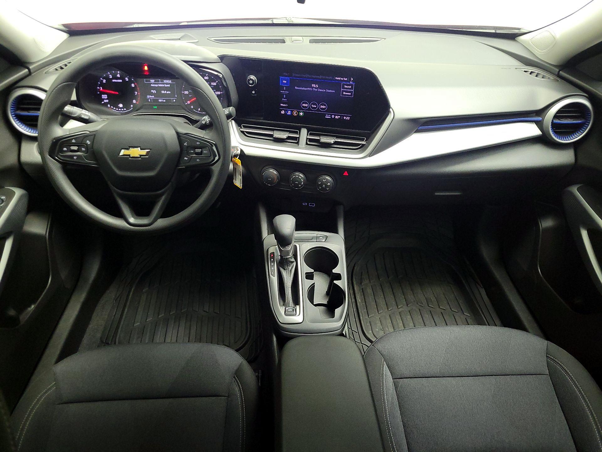 Thumbnail: 2025 Chevrolet Trax - 9