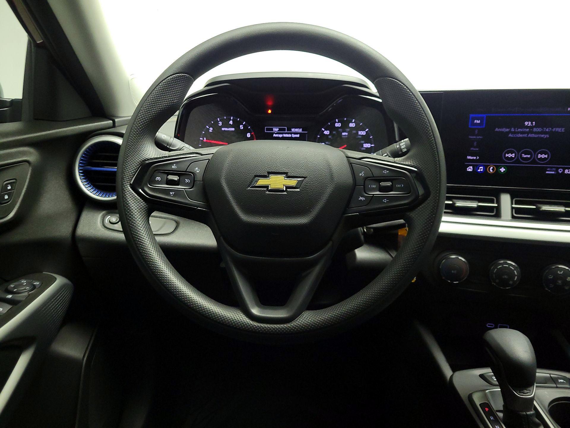 Thumbnail: 2025 Chevrolet Trax - 10