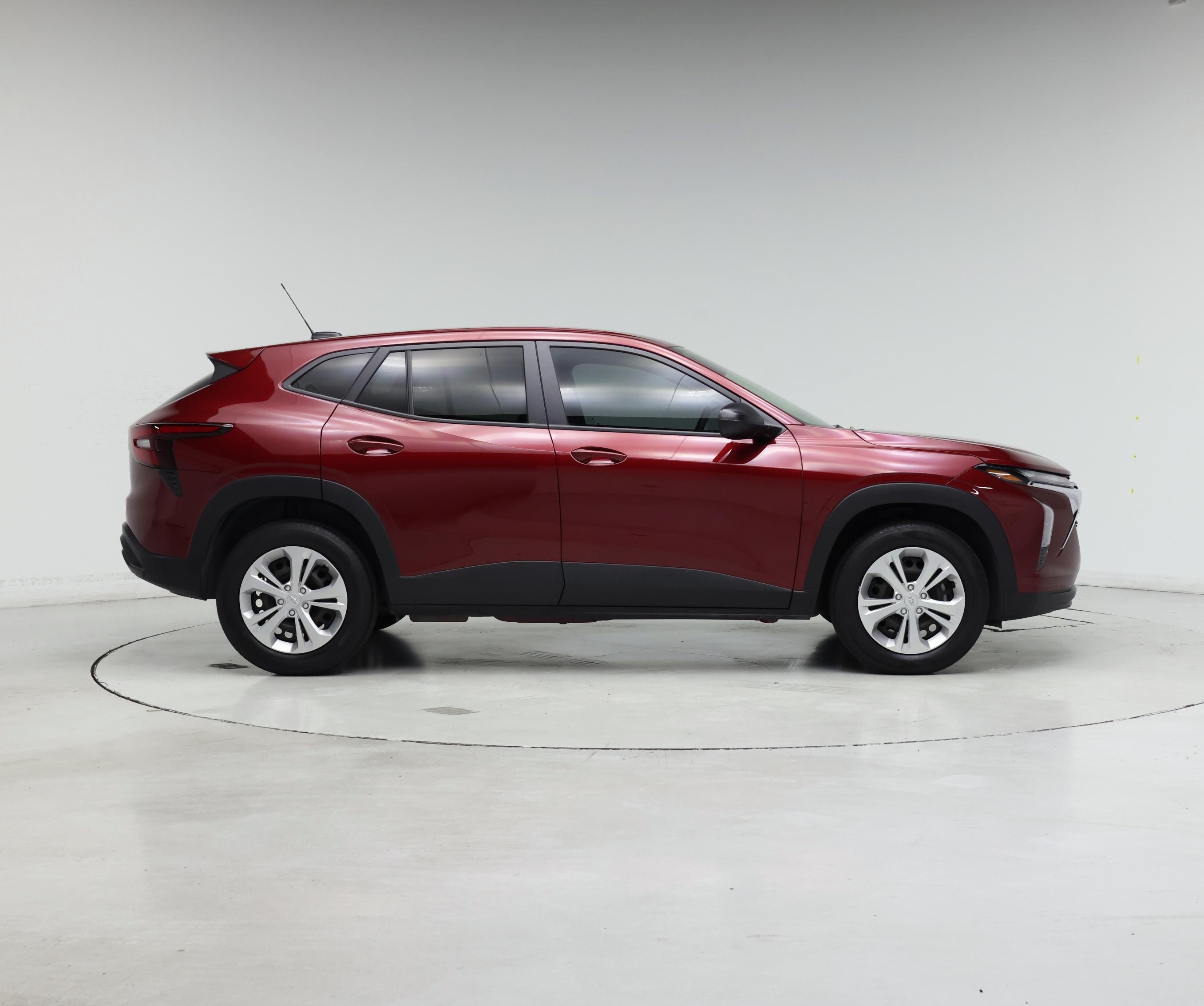 Thumbnail: 2025 Chevrolet Trax - 7
