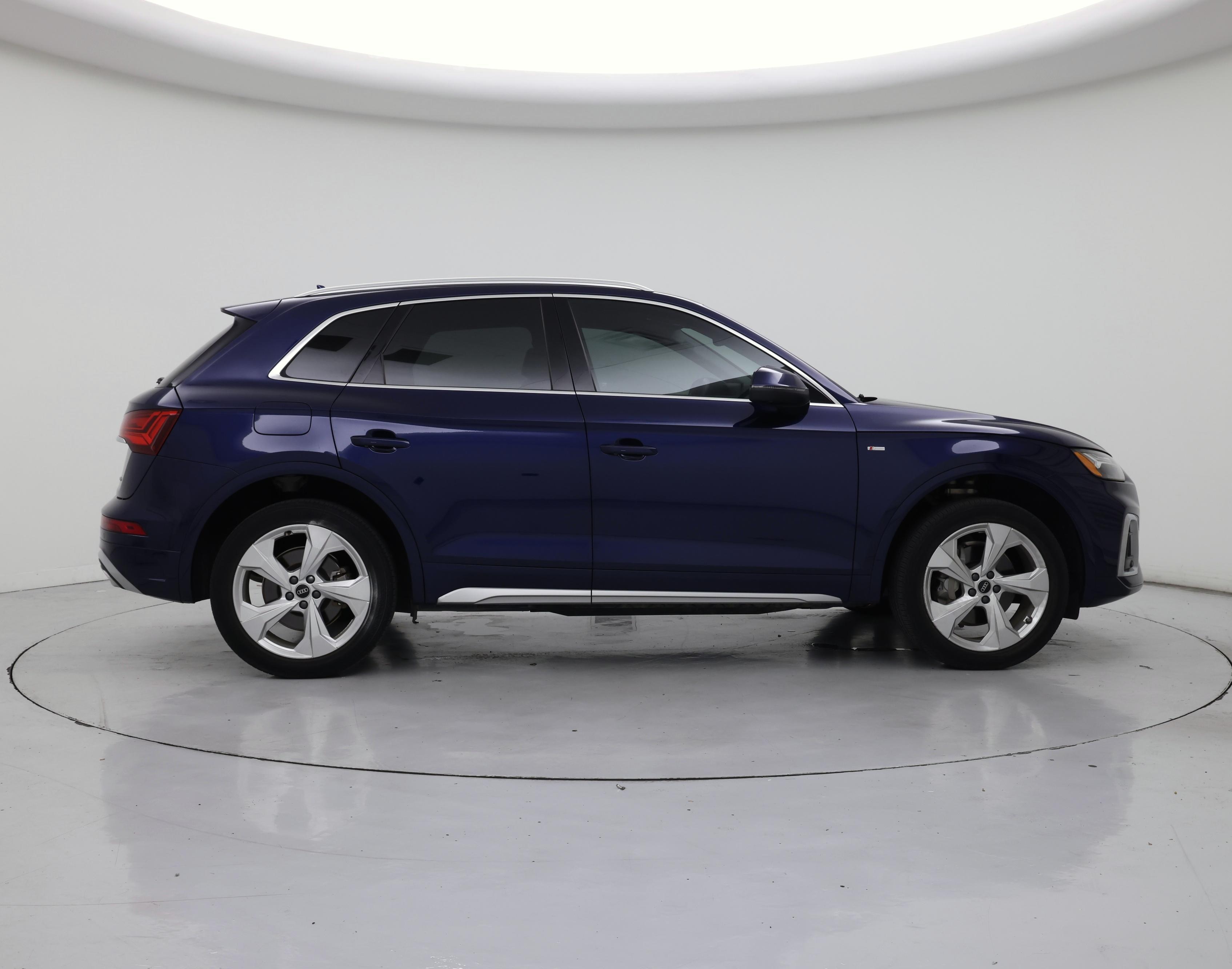Thumbnail: 2023 Audi Q5 - 7