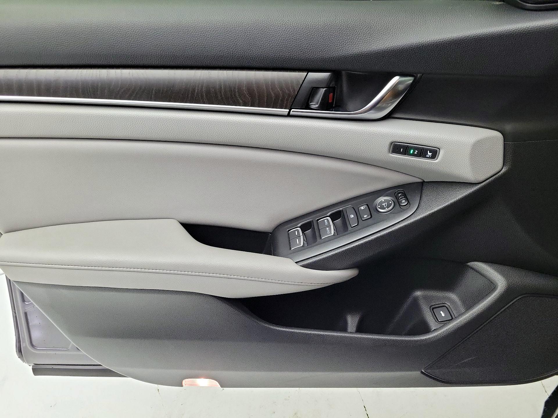 Thumbnail: 2020 Honda Accord - 12