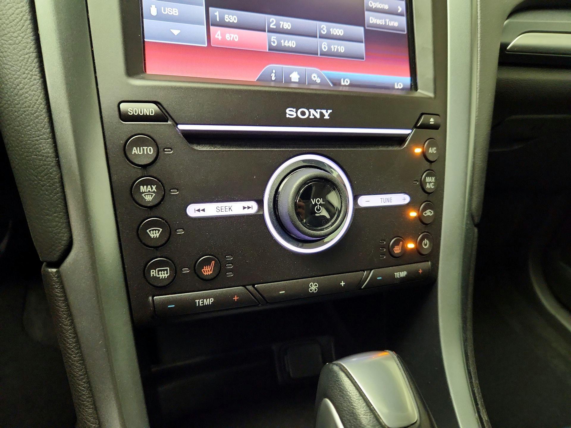 Thumbnail: 2016 Ford Fusion - 15