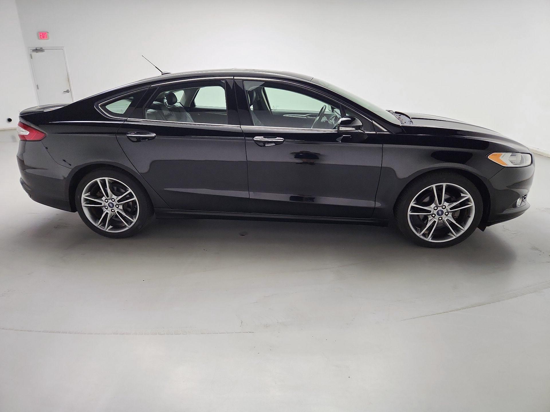 Thumbnail: 2016 Ford Fusion - 4